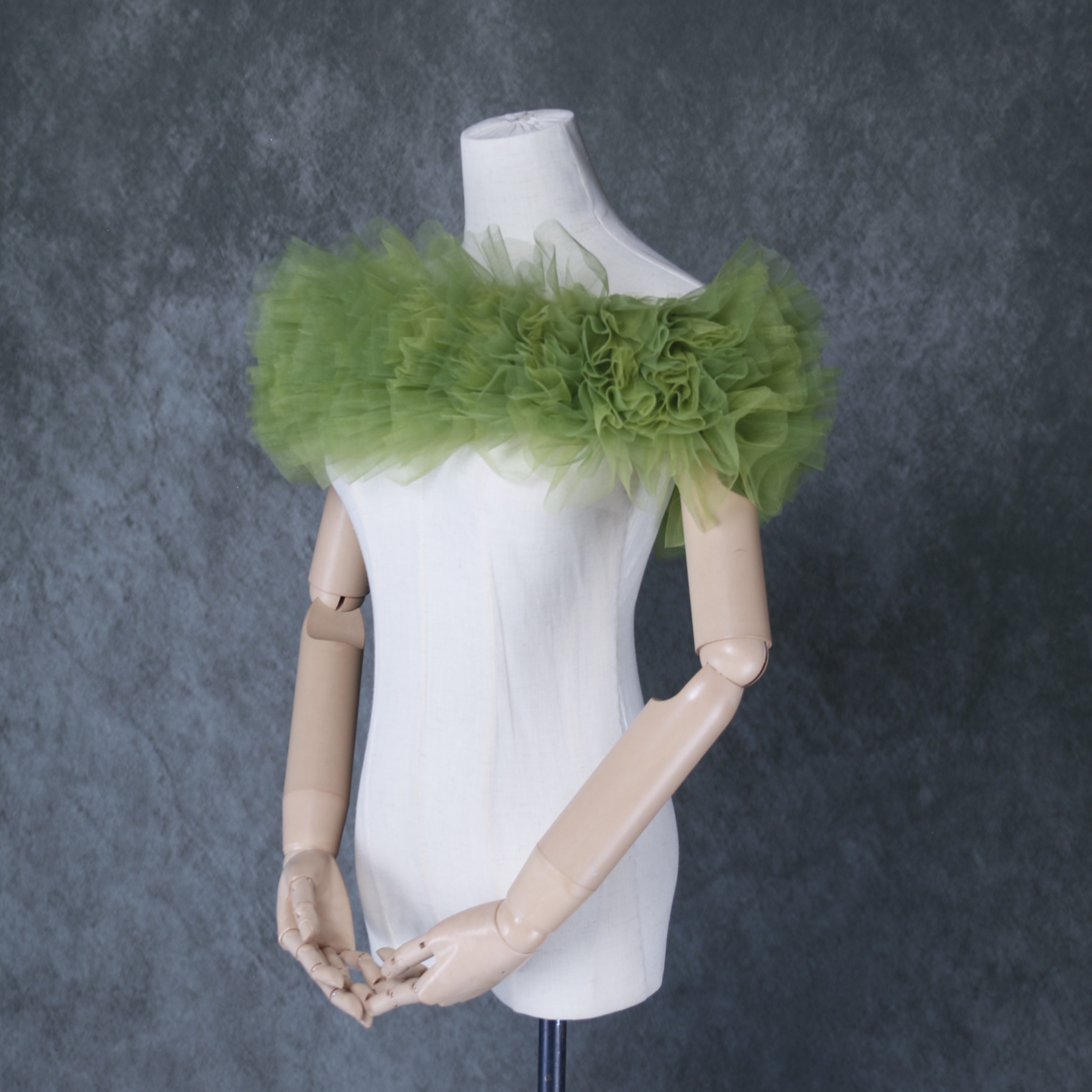 大好評中！取り外しオフショルダー グリーン 色直し ソフトチュール 前撮り カラードレス