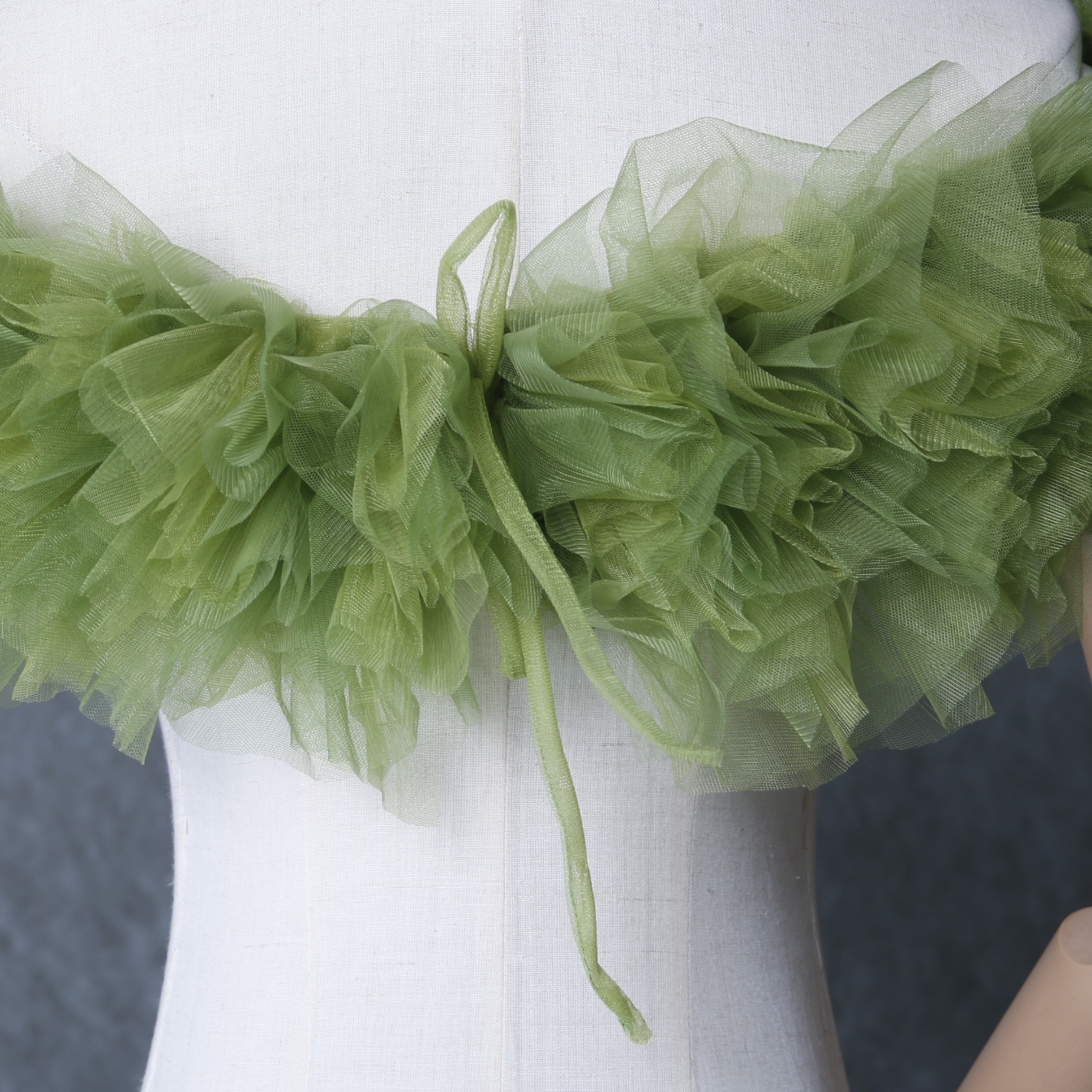 大好評中！取り外しオフショルダー グリーン 色直し ソフトチュール 前撮り カラードレス