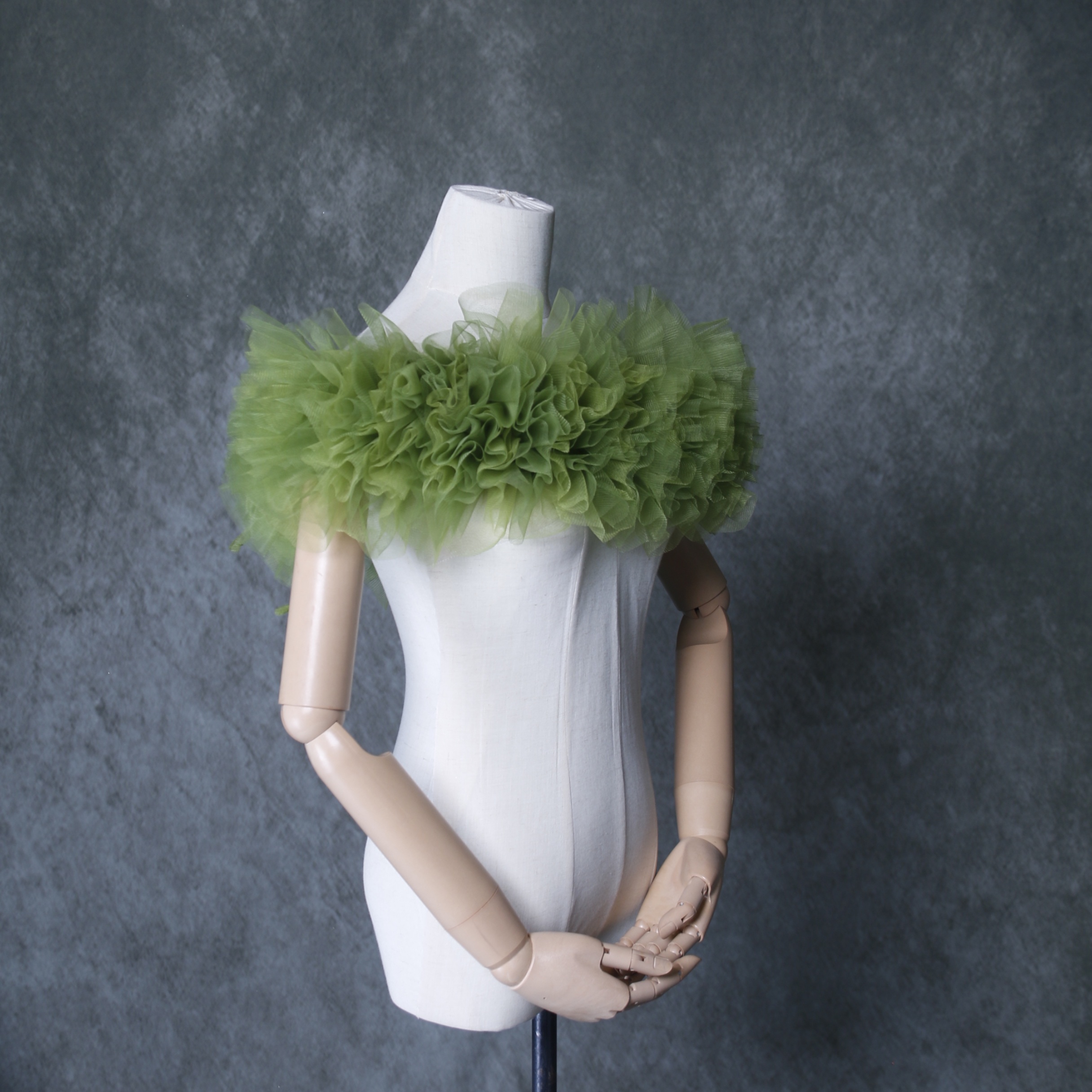 大好評中！取り外しオフショルダー グリーン 色直し ソフトチュール 前撮り カラードレス