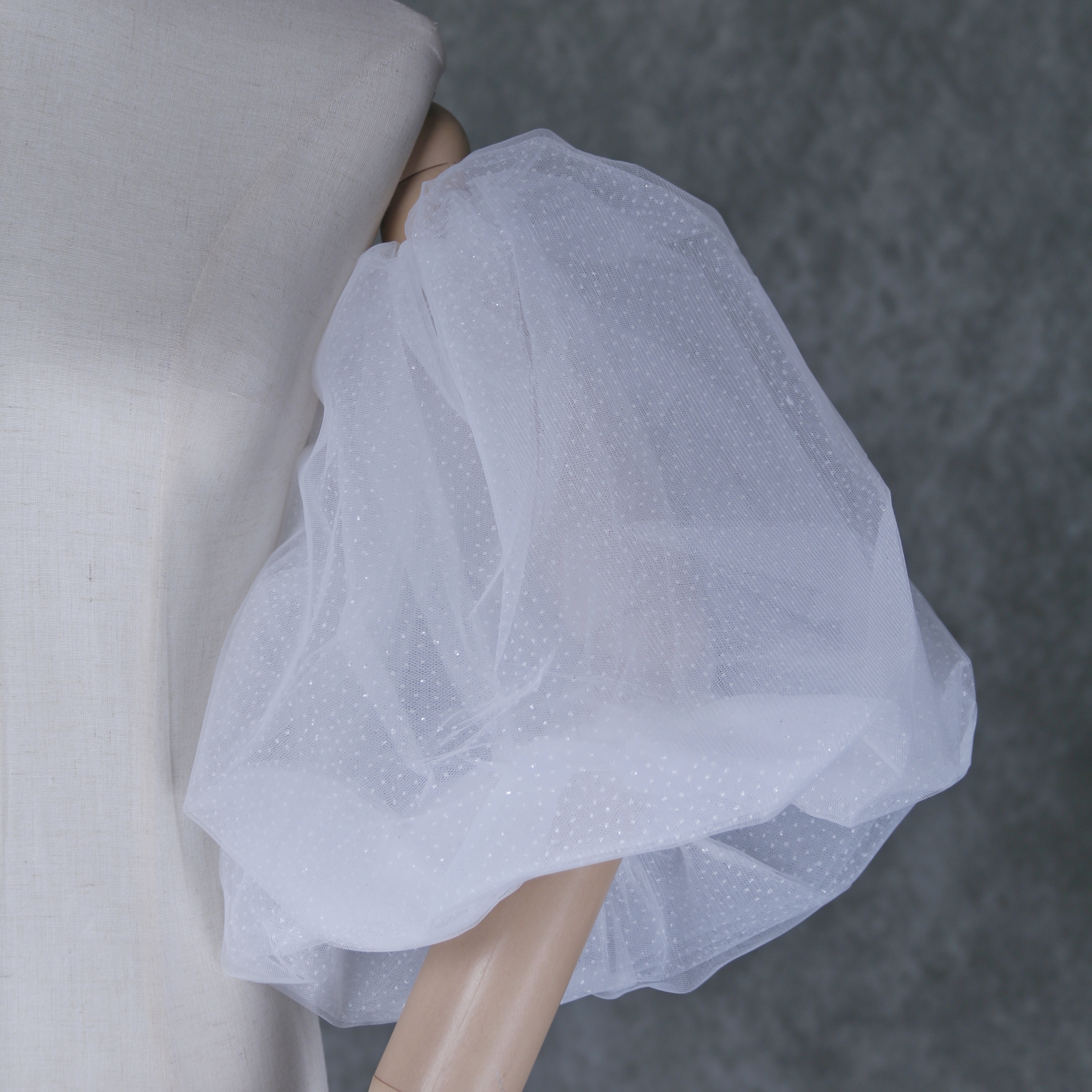 可愛い オフホワイト パフスリーブ キラキラチュール 取り外し袖 花嫁