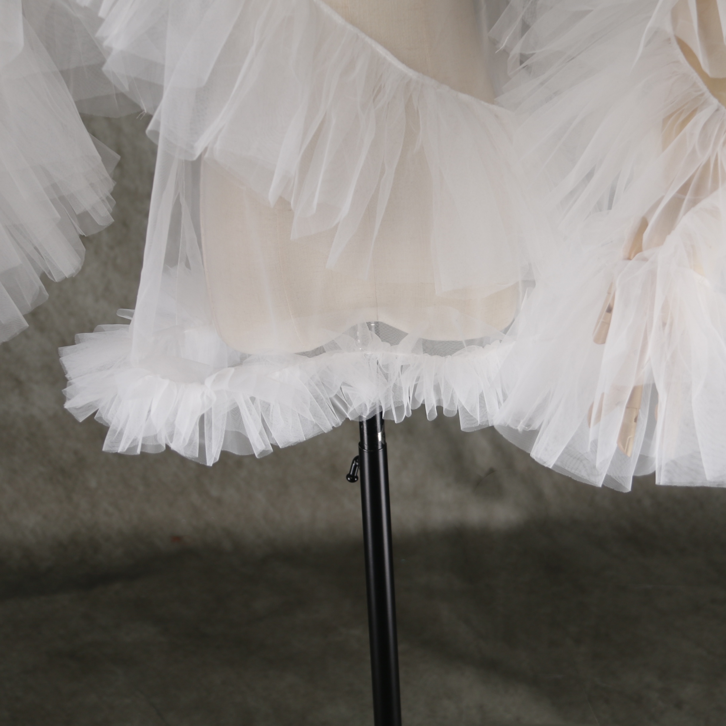 抜群のおしゃれ見え トップス ロングスリーブ ソフトチュール デザイン感 ウェディングドレス 前撮り