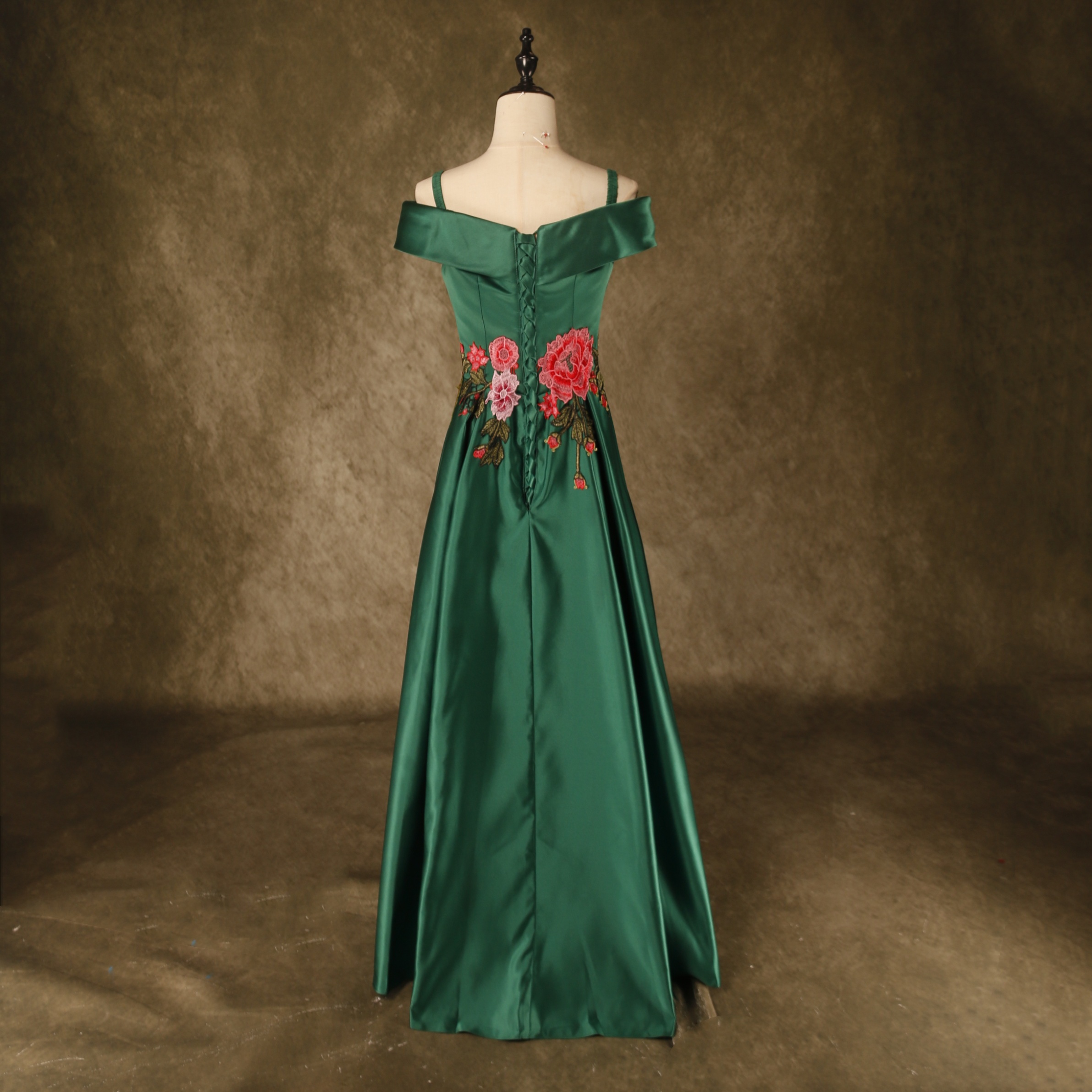 パーティードレス グリーン オフショルダー 花モチーフ ロング 演奏会 