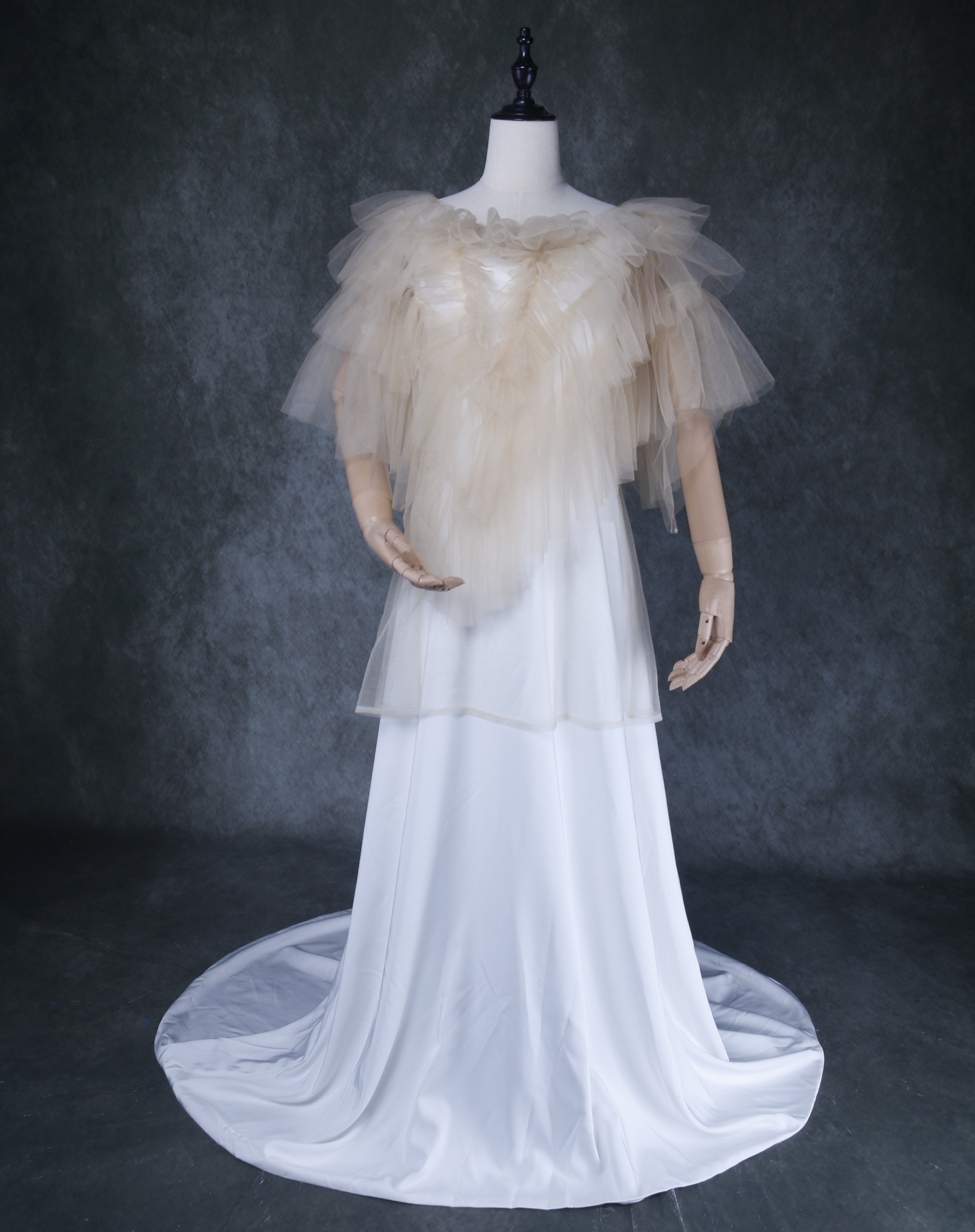 マーメイドライン サテン ボートネック パープル 背中見せ 繊細レース  