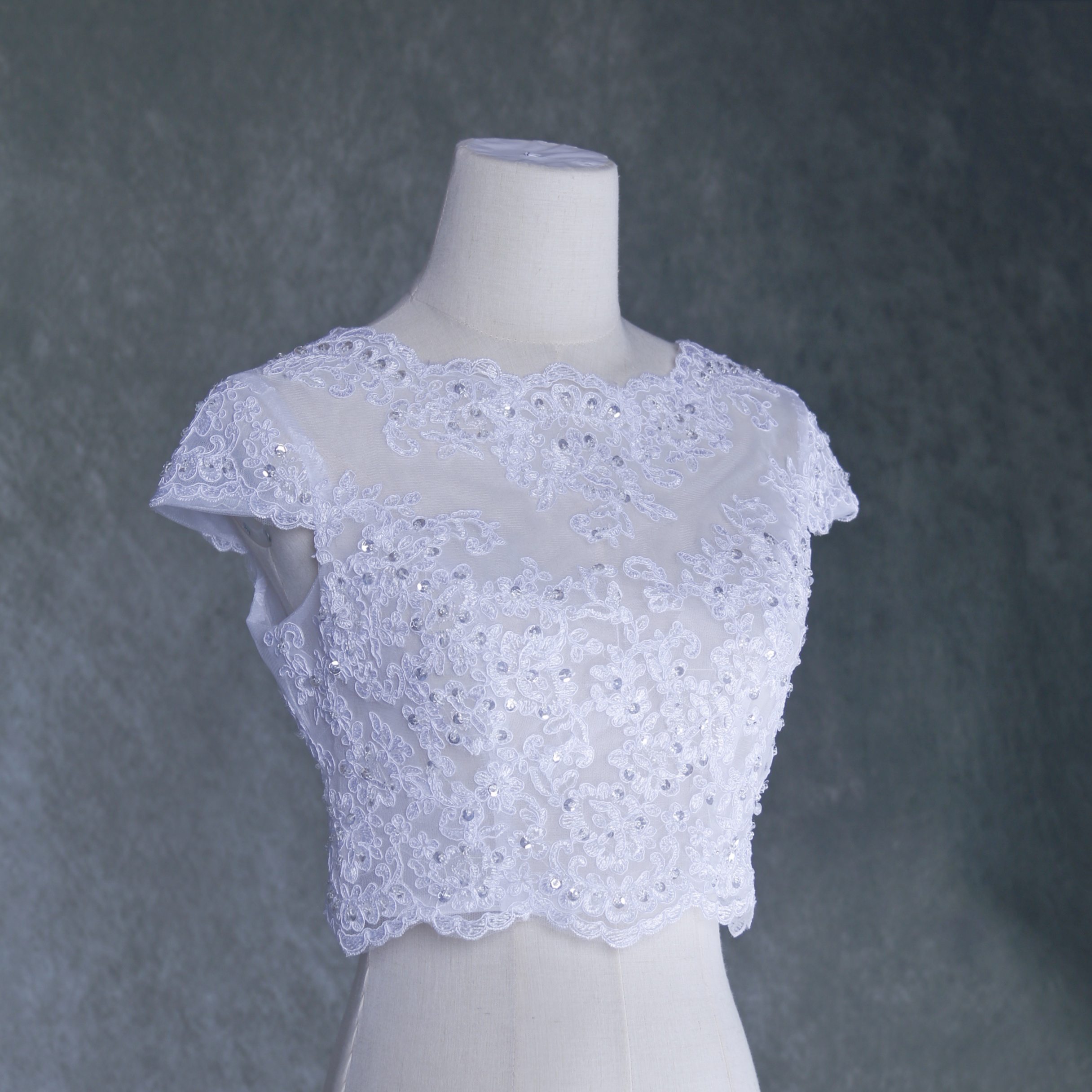 ボレロ キラキラスパンコール 半袖 くるみボタン 花嫁/ウェディングドレス