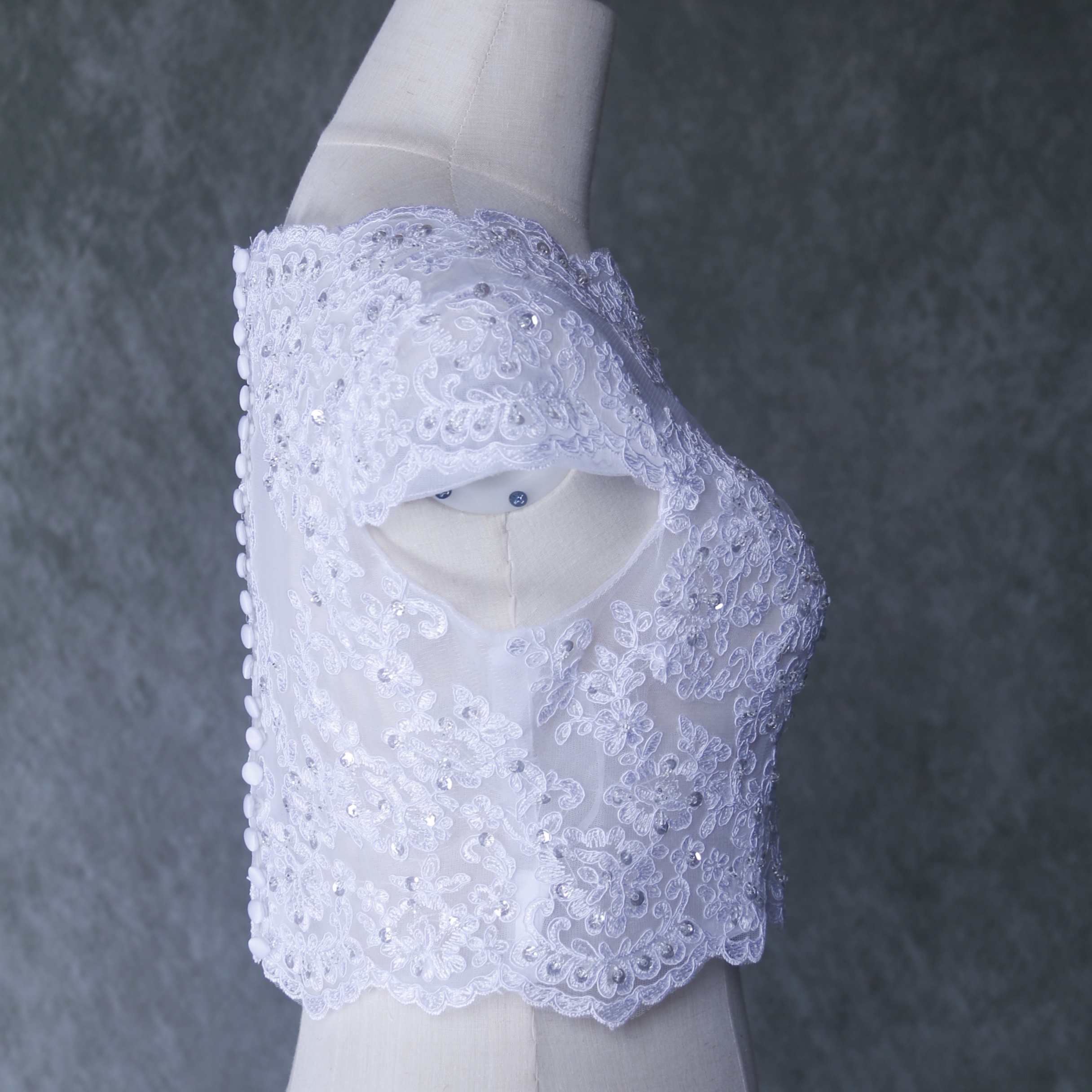 ボレロ キラキラスパンコール 半袖 くるみボタン 花嫁/ウェディングドレス