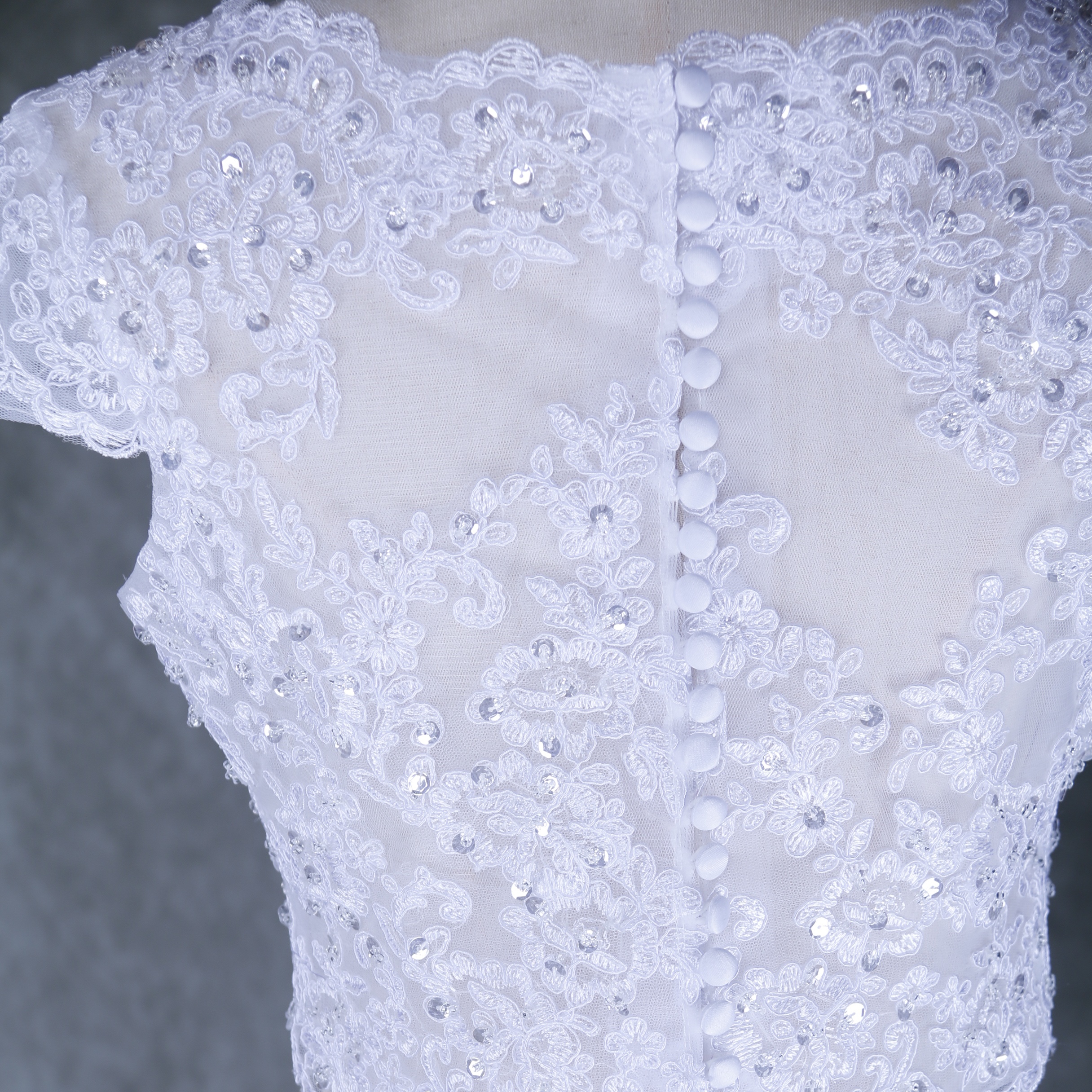 ボレロ キラキラスパンコール 半袖 くるみボタン 花嫁/ウェディングドレス