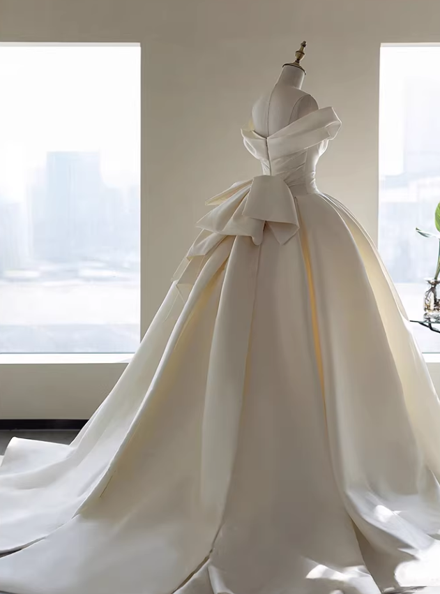 フランス風 ウェディングドレス オフショルダー ハンドドレープ 豪華なバックリボン フレアスカート  結婚式