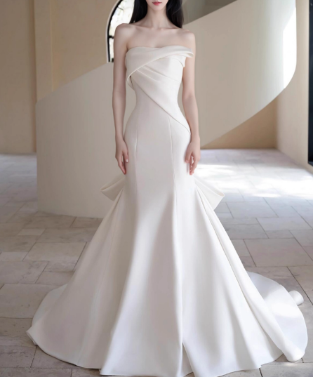 ウエディングドレス ベアトップ マーメイドライン バックリボン ロイヤルサテン 結婚式