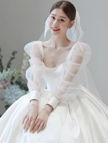 エレガント ウェディングドレス シースルー袖 プリンセスライン ロイヤルサテン 結婚式