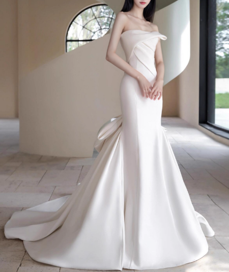 ウエディングドレス ベアトップ マーメイドライン バックリボン ロイヤルサテン 結婚式