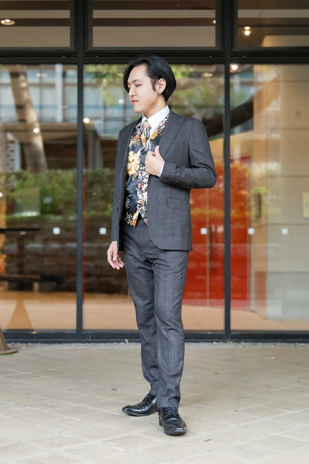 実例写真！タキシード ブラック ジャケット、ベスト、パンツの3点セット ネックタイ 新郎衣装