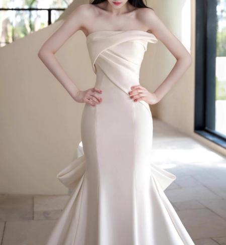 ウエディングドレス ベアトップ マーメイドライン バックリボン ロイヤルサテン 結婚式