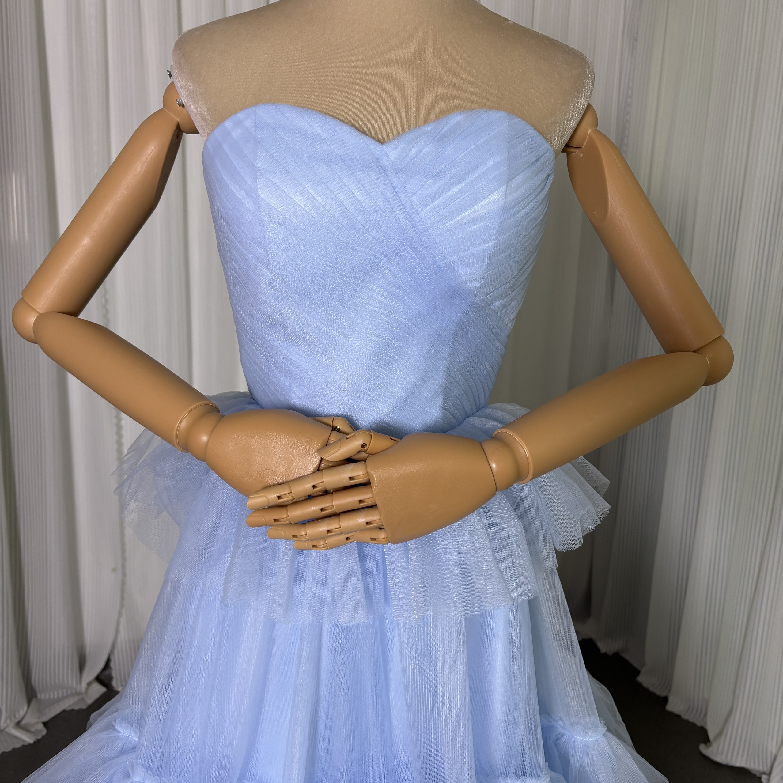 カラードレス ブルー ベアトップ チュールスカート スレンダーライン 編み上げ 演奏会/音楽会