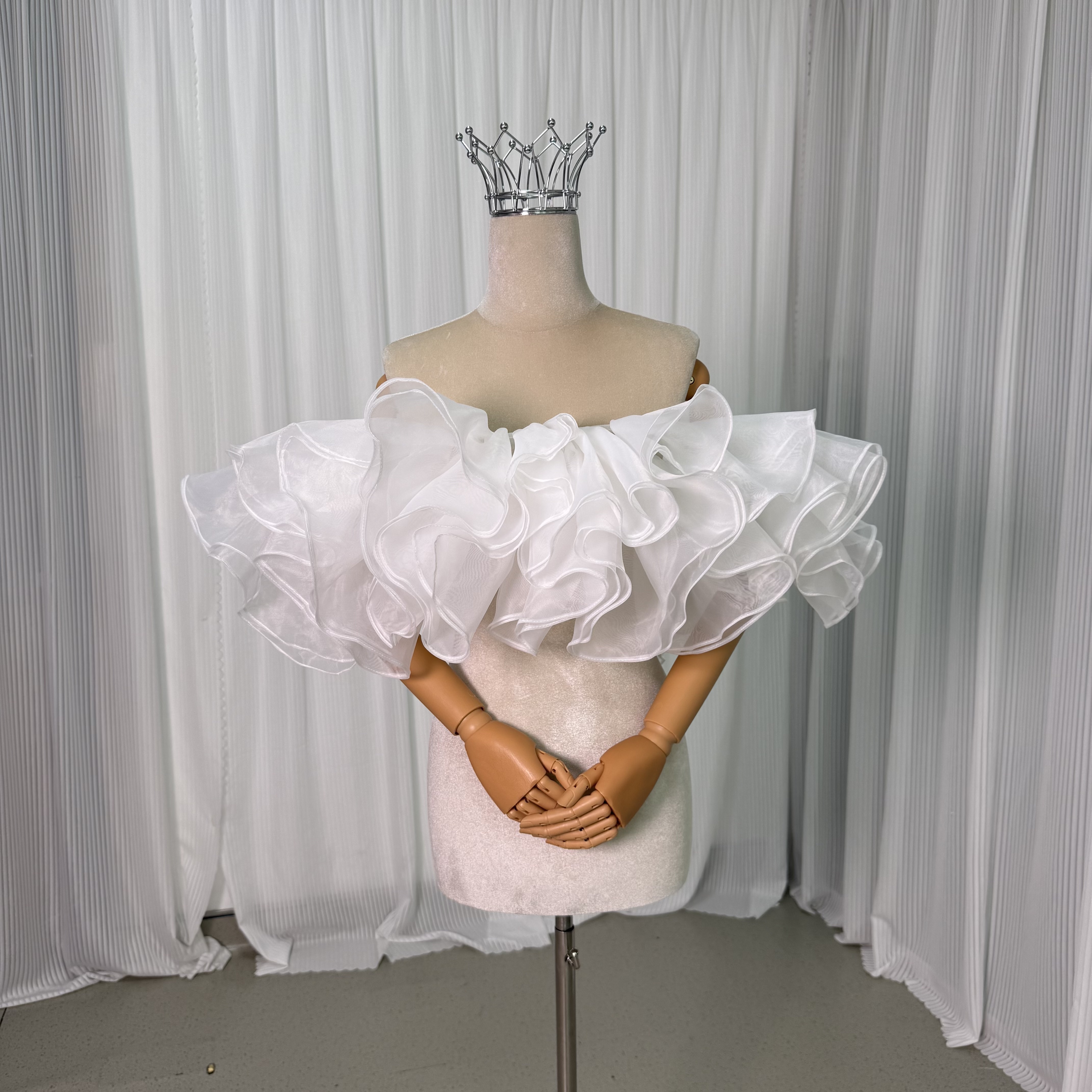 取り外しオフショルダー オフホワイト ラッフルフリル オーガンジー 可愛い 披露宴/結婚式