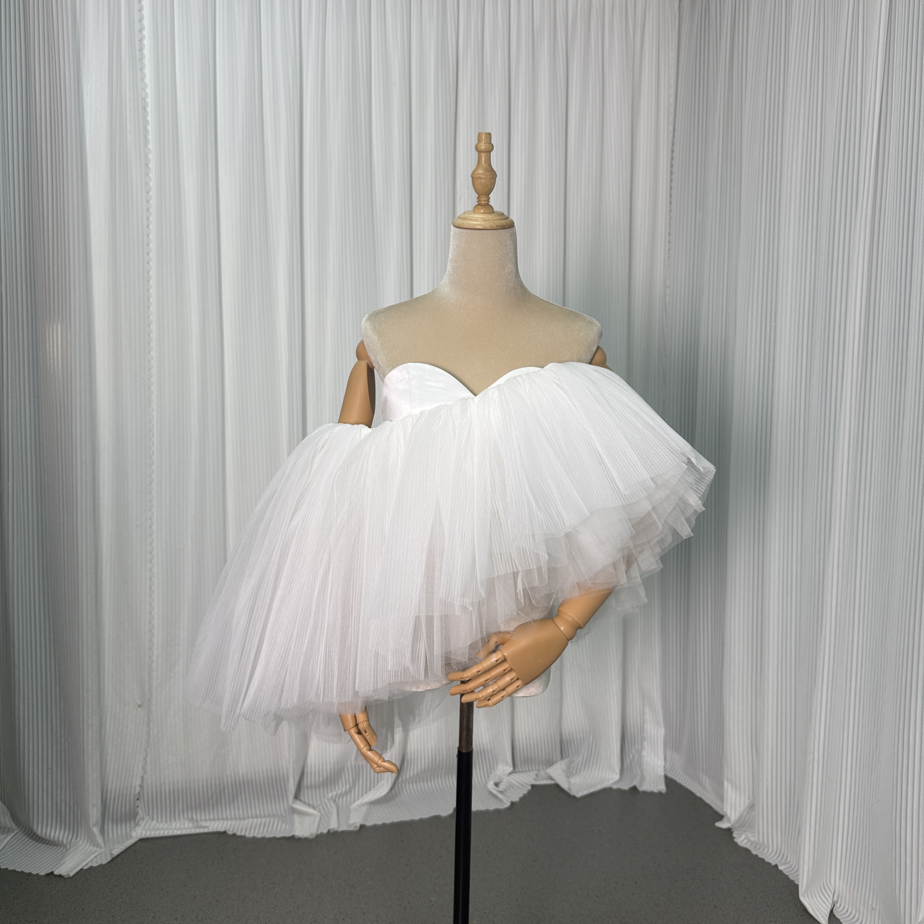 トップス スリット アシンメトリー オフホワイト ファスナー オフショルダー 結婚式