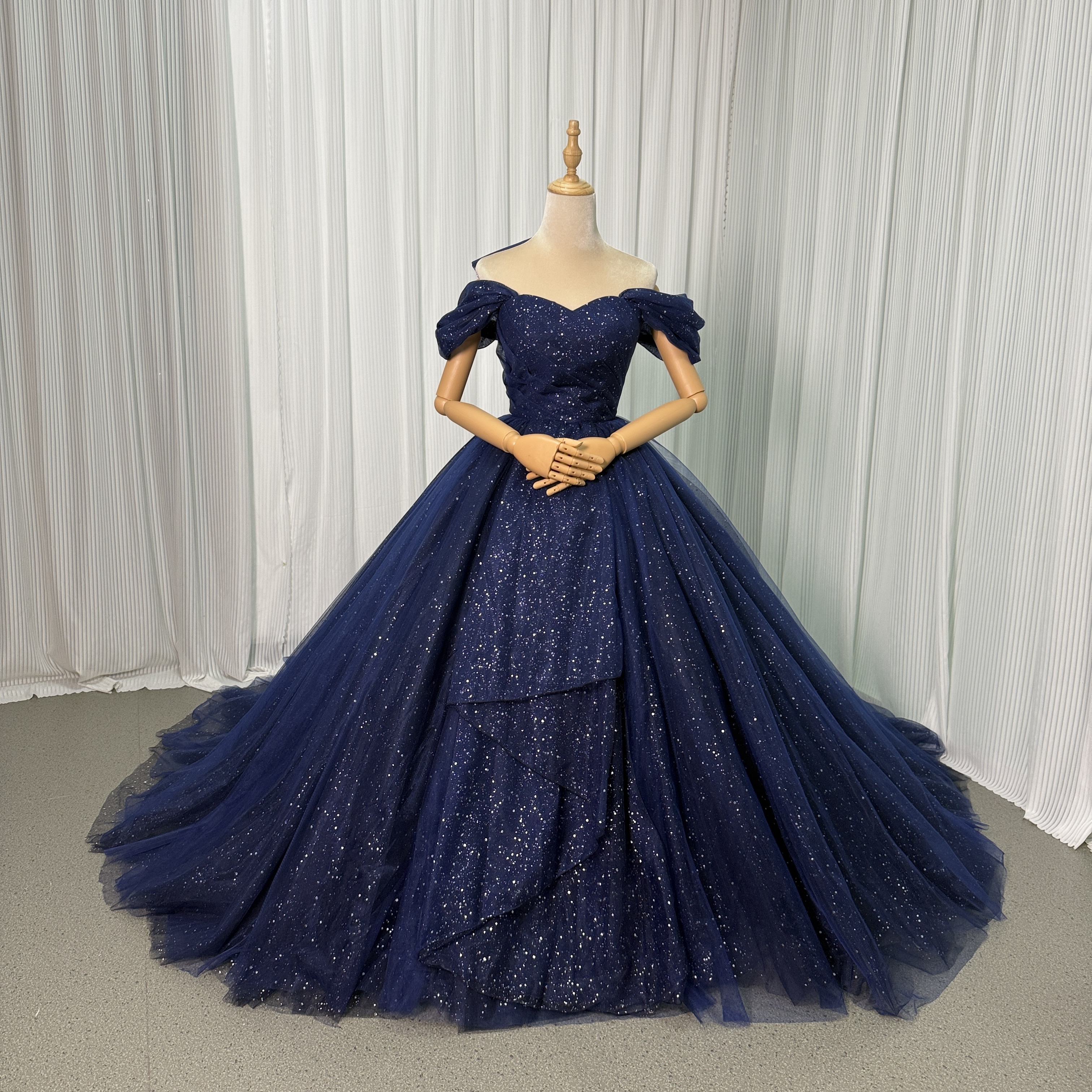 カラードレス ネイビー オフショルダー キラキラチュール フレアスカート 豪華なバックリボン 披露宴
