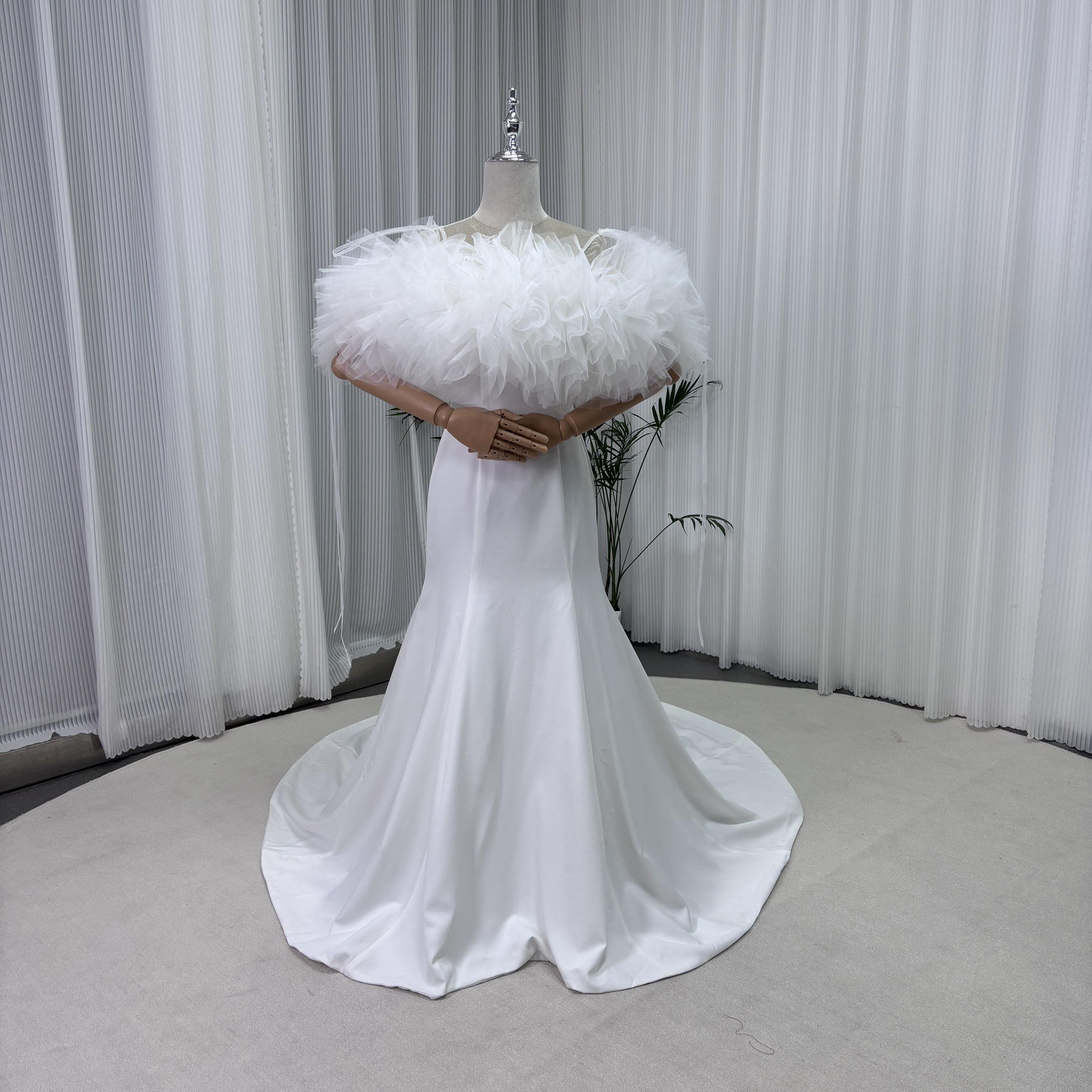 エレガント ウエディングドレス クレープ生地 取り外しオフショルダー マーメイドライン 編み上げ 結婚式