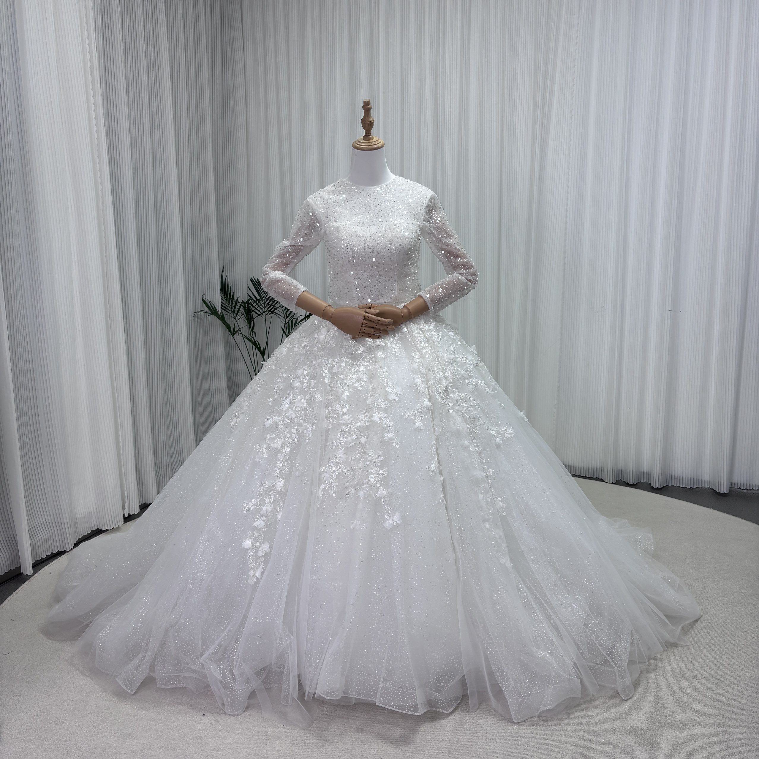 フランス風 ウエディングドレス+ボレロ キラキラスパンコール 美しい花レース プリンセスライン 編み上げ 結婚式