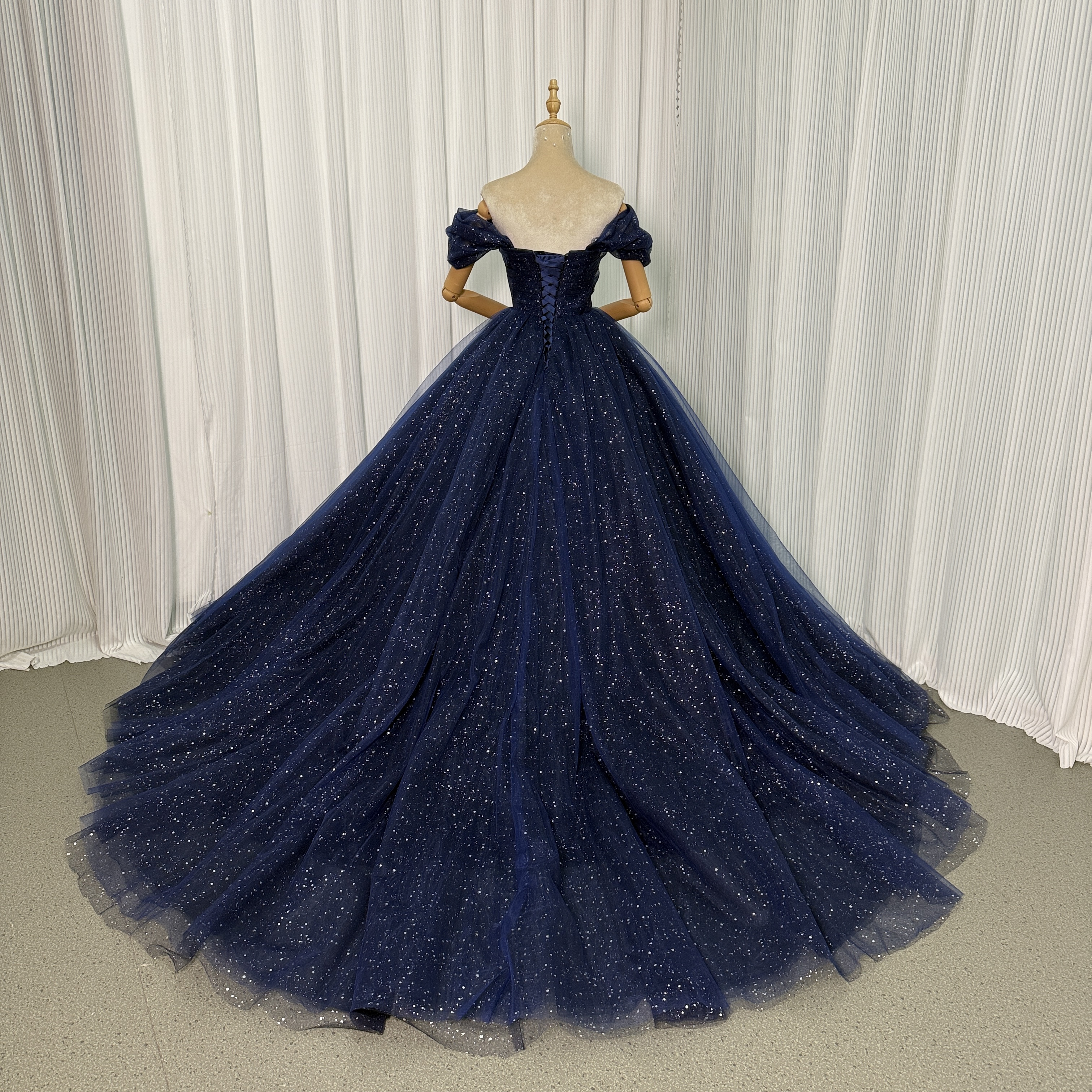 カラードレス ネイビー オフショルダー キラキラチュール フレアスカート 豪華なバックリボン 披露宴