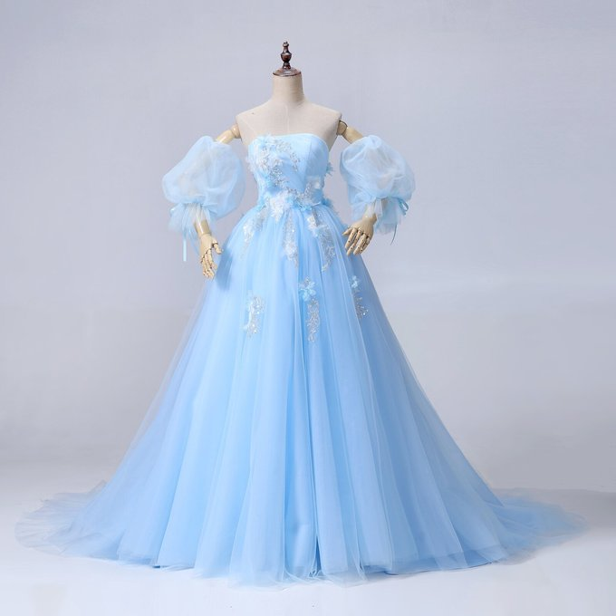実例写真！美品！カラードレス 薄青 パフスリーブ 美しい花レース 憧れのドレス 揺らめく裾 拳式/前撮り