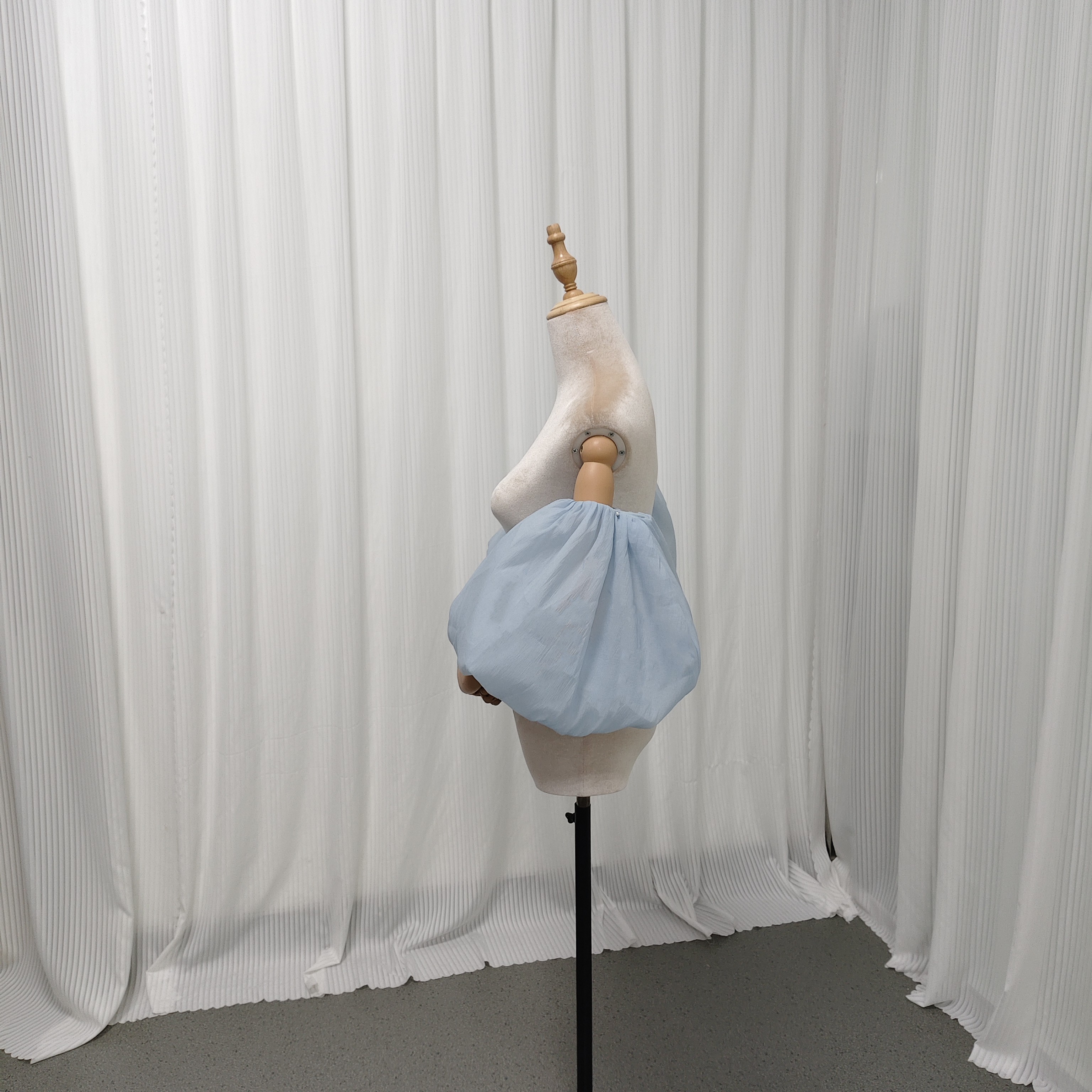 パフスリーブ 爽やかで優しいブルー ソフトチュール 可愛い ストレッチ 花嫁