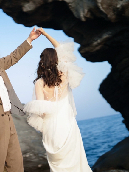 実例写真！2ways トップス+キャミソール 可愛い 前撮り ソフトチュール クレープ生地 ふわふわ 披露宴 前撮り