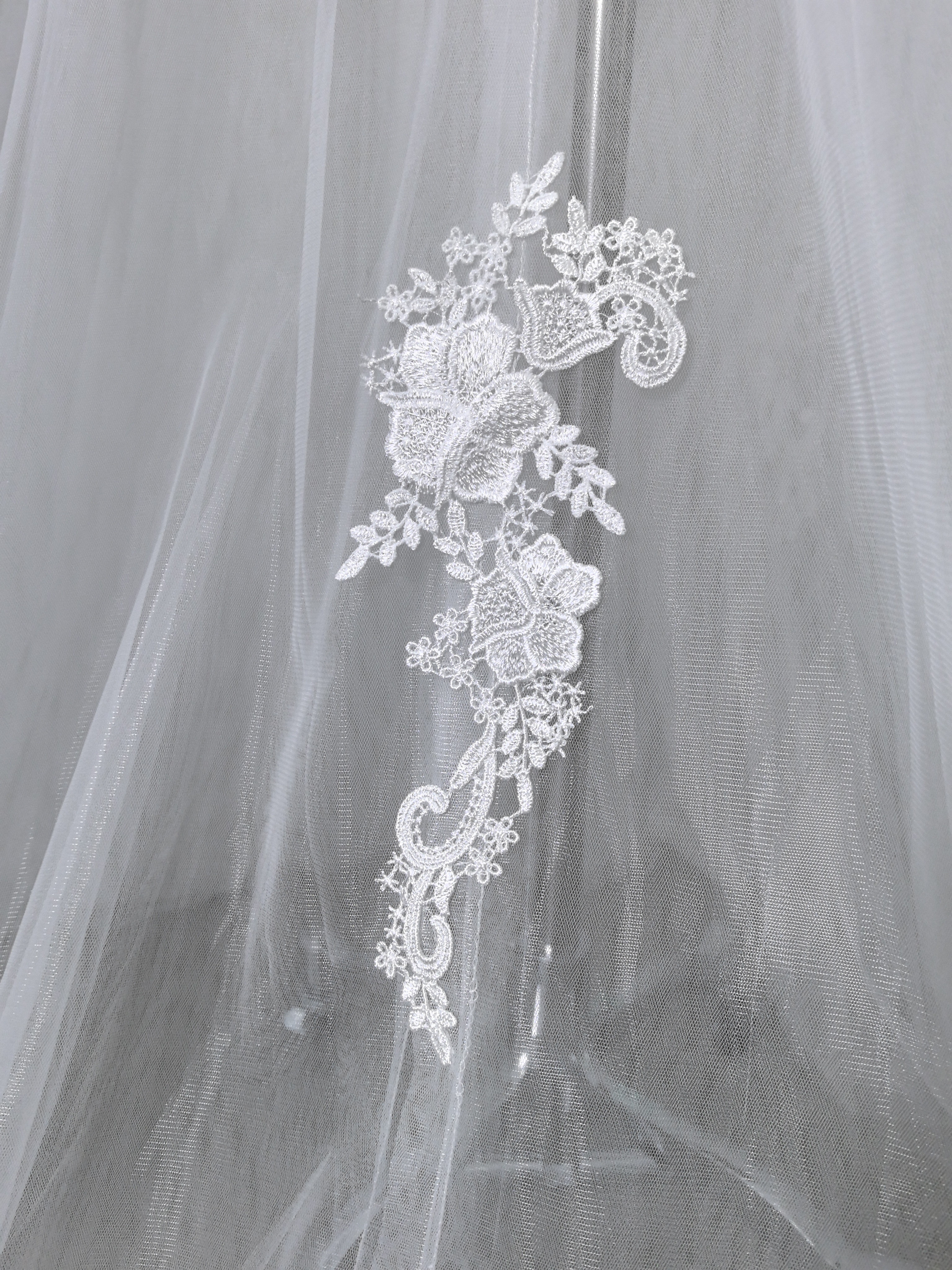 オーバースカート ソフトチュール 繊細レース 編み上げ 披露宴/結婚式 ウェディングドレス