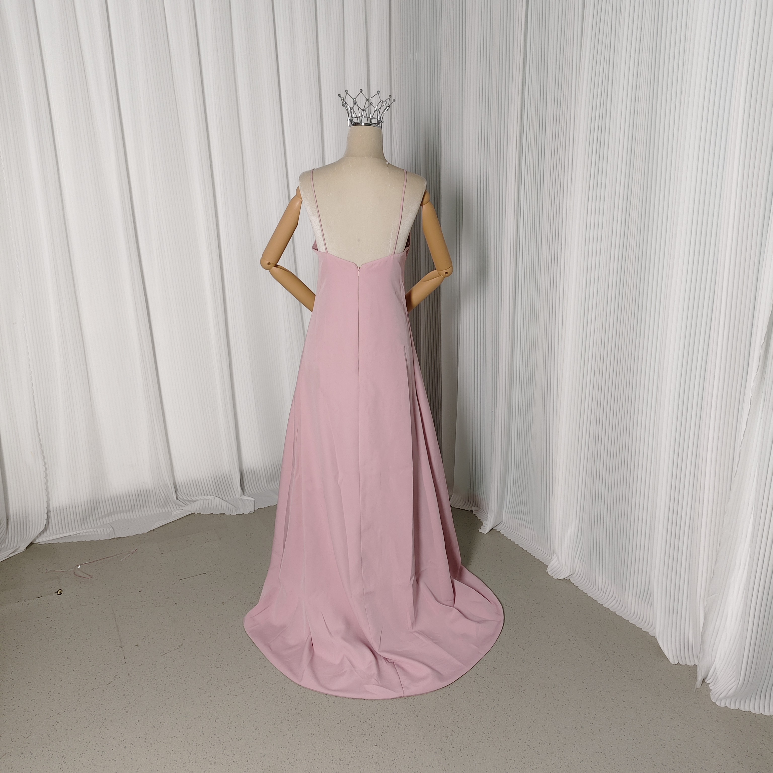 パーティードレス ピンク キャミソール 細見えシルエット クレープ生地 前撮り 二次会