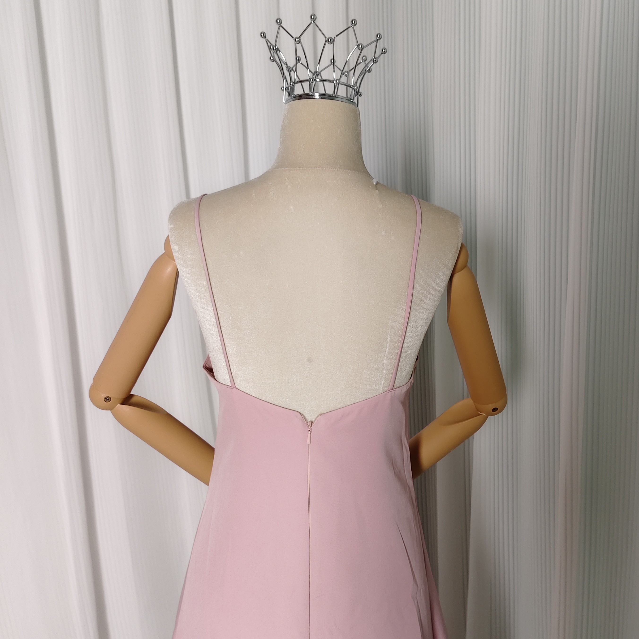 パーティードレス ピンク キャミソール 細見えシルエット クレープ生地 前撮り 二次会