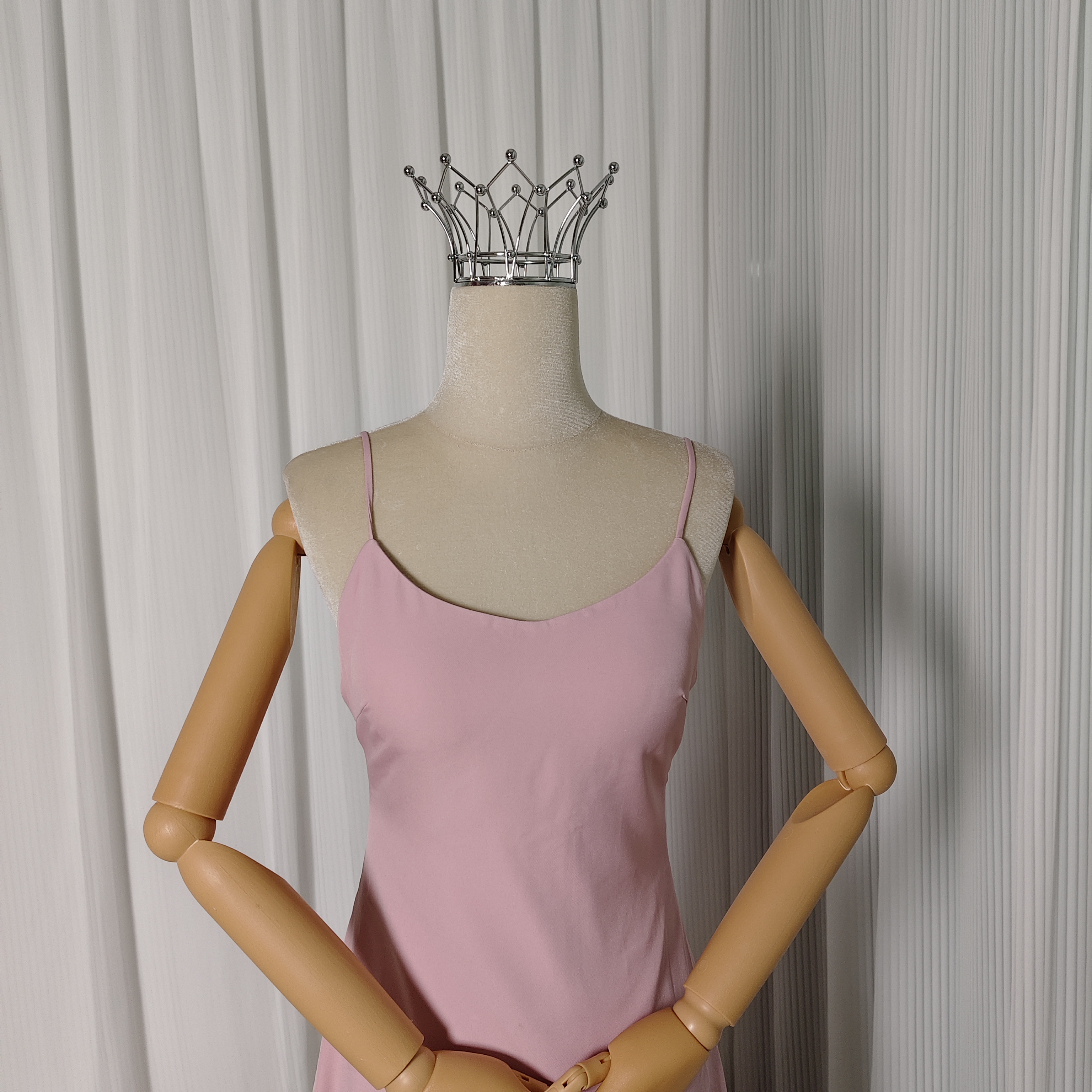 パーティードレス ピンク キャミソール 細見えシルエット クレープ生地 前撮り 二次会