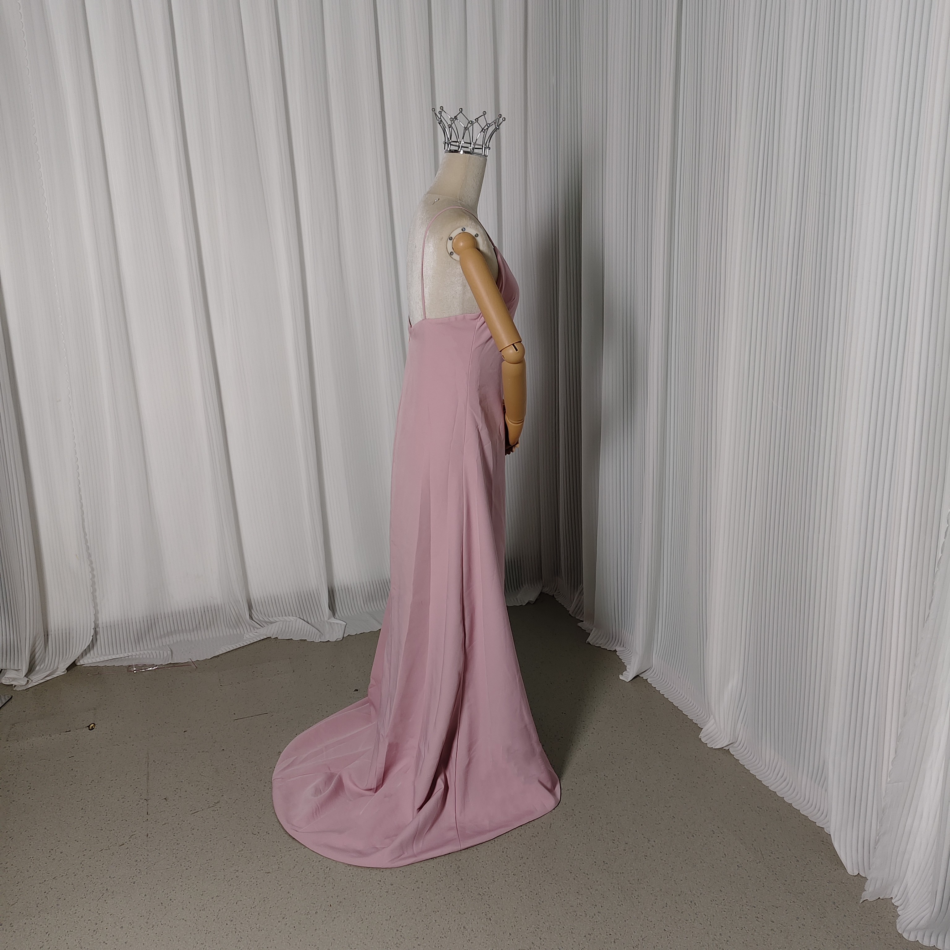 パーティードレス ピンク キャミソール 細見えシルエット クレープ生地 前撮り 二次会