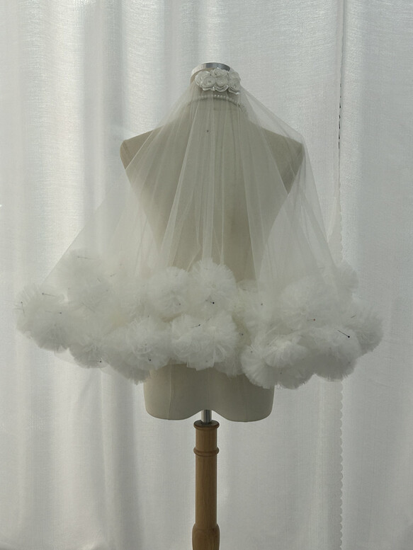実例写真！ショートベールのみ バラトレーン ソフトチュール コーム付き 優しい 抜群のおしゃれ見え 結婚式