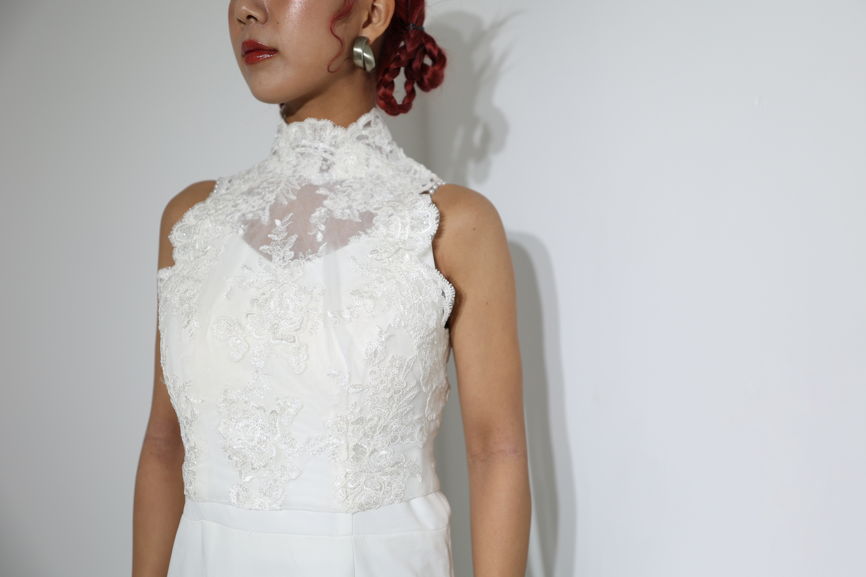 ボレロ ハイネック ノースリーブ くるみボタン 美しい花レース 花嫁/ウェディングドレス