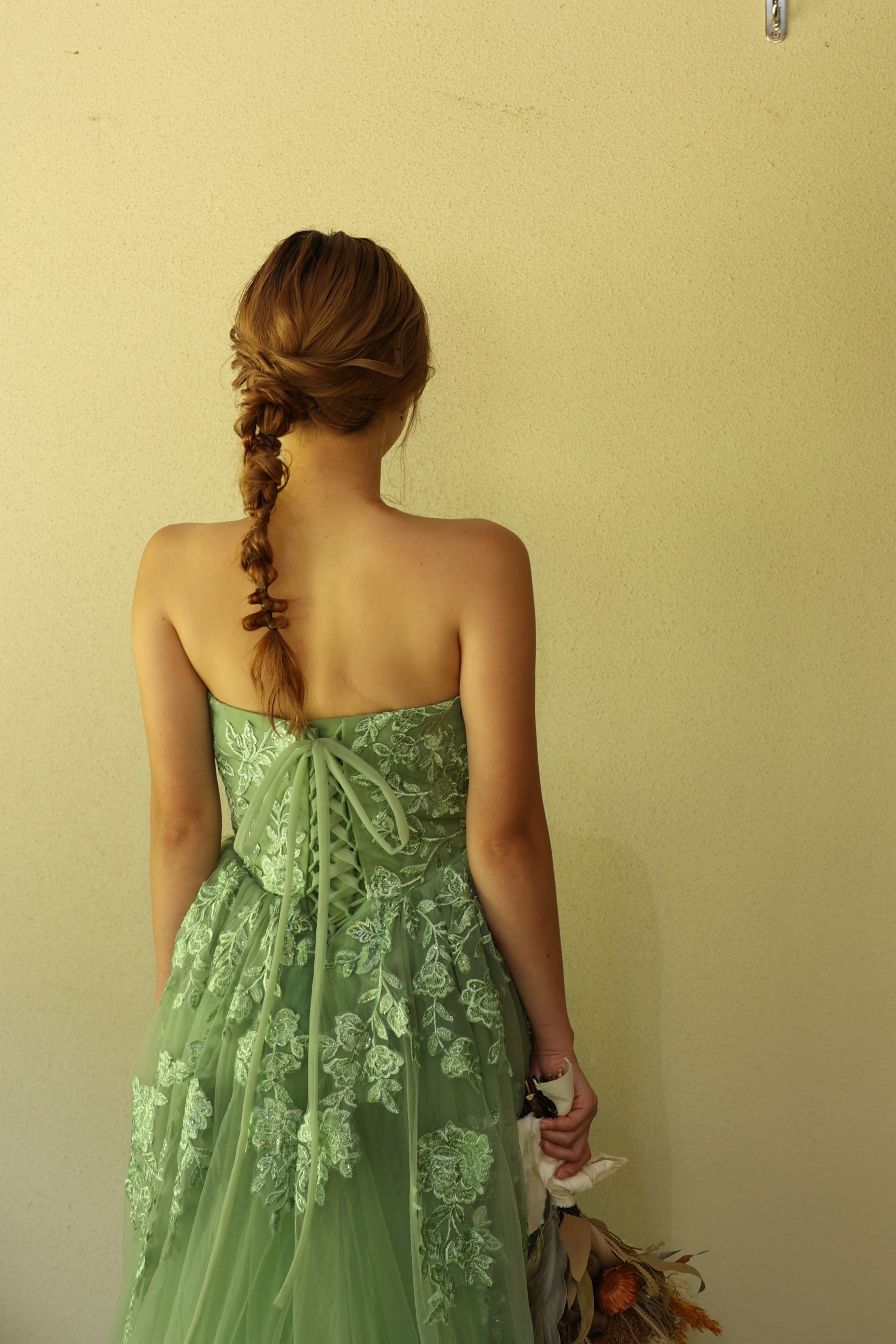 カラードレス グリーン ベアトップ 美しい花レース チュールスカート 編み上げ 前撮り