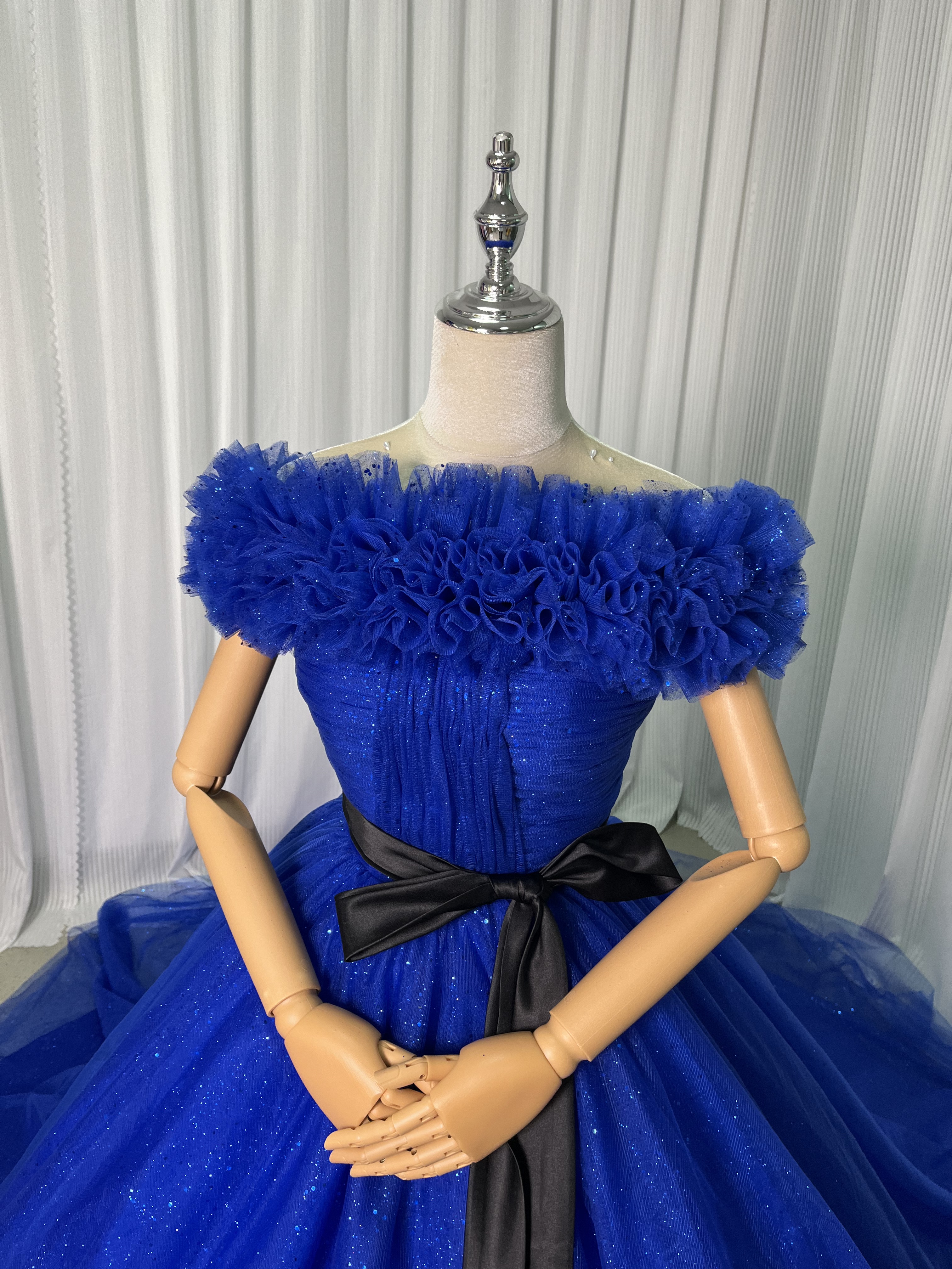 カラードレス ジュエルブルー オフショルダー キラキラチュール ベルト 編み上げ 披露宴