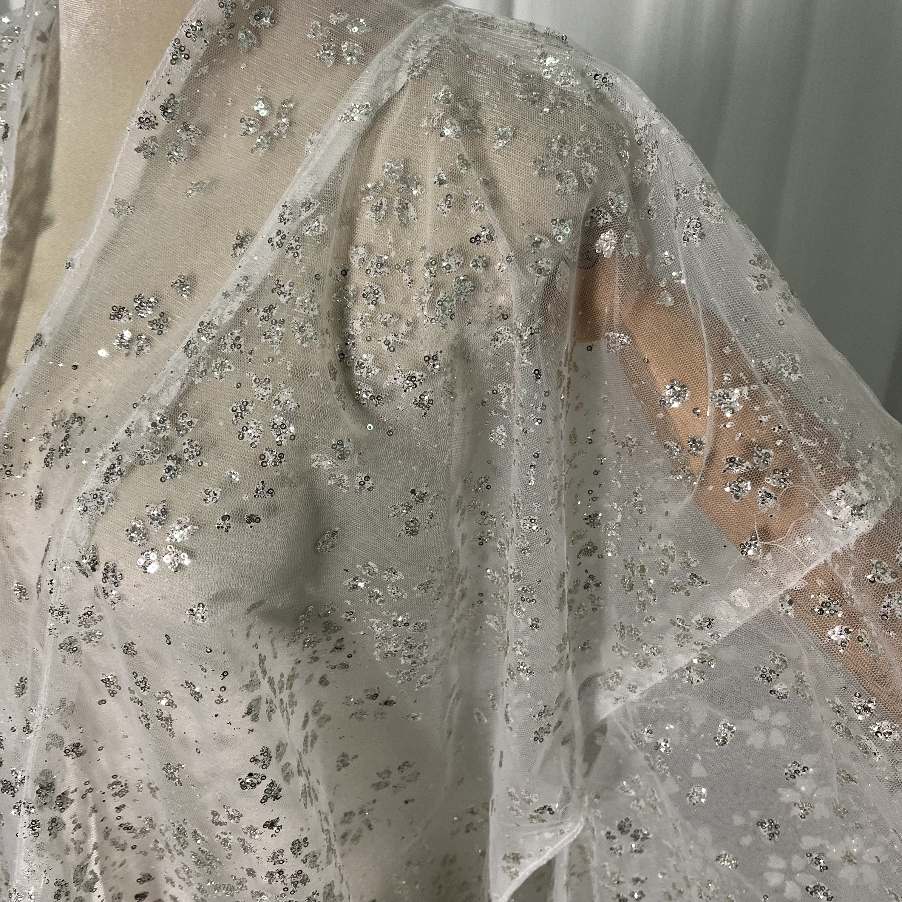 オーバードレス オフホワイト 打掛 着物 レース羽織 ラッフルフリル お色直し キラキラグリッターチュール