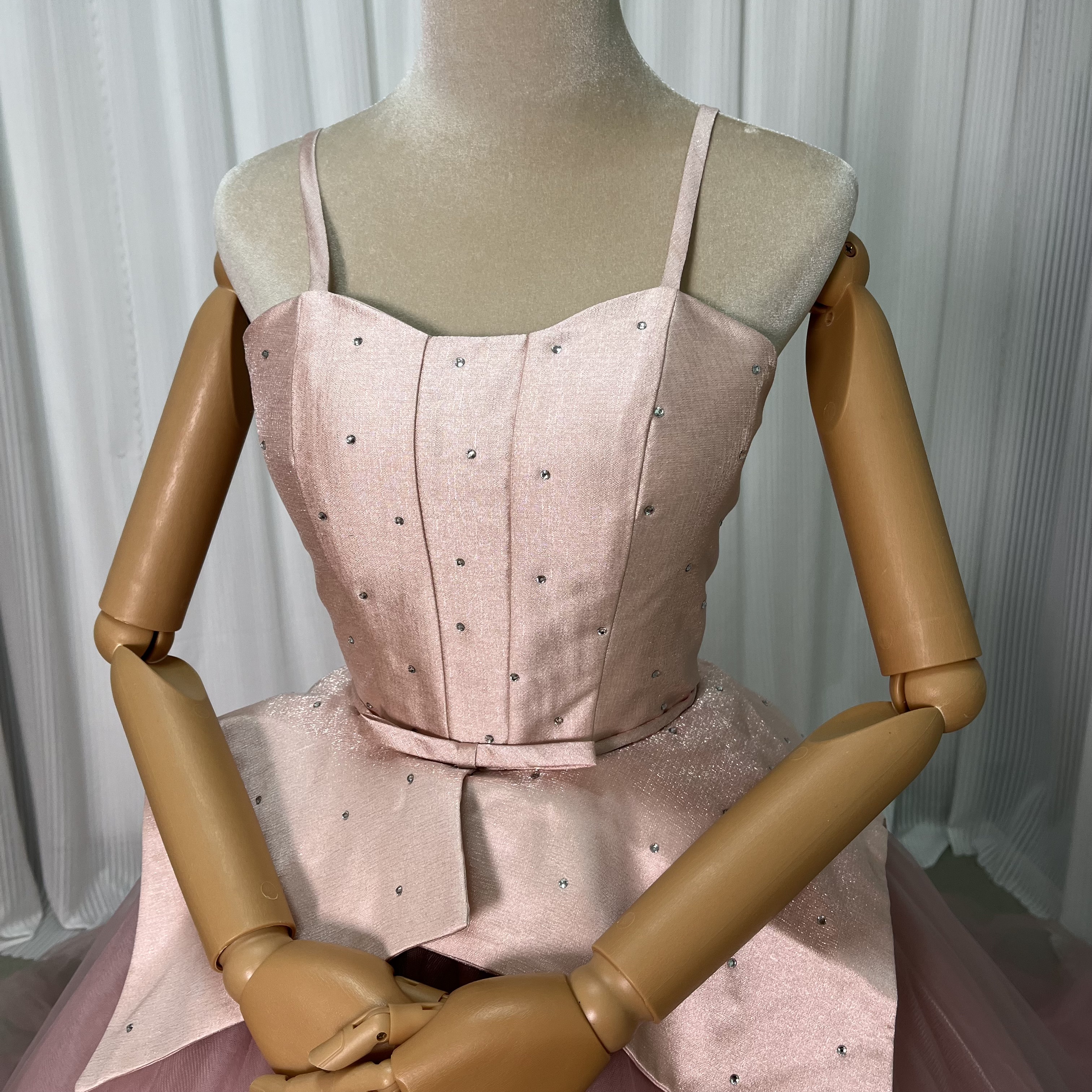 美品！オリジナルドレス ピンク カラードレス パール 編み上げ ボリュームドレス 披露宴