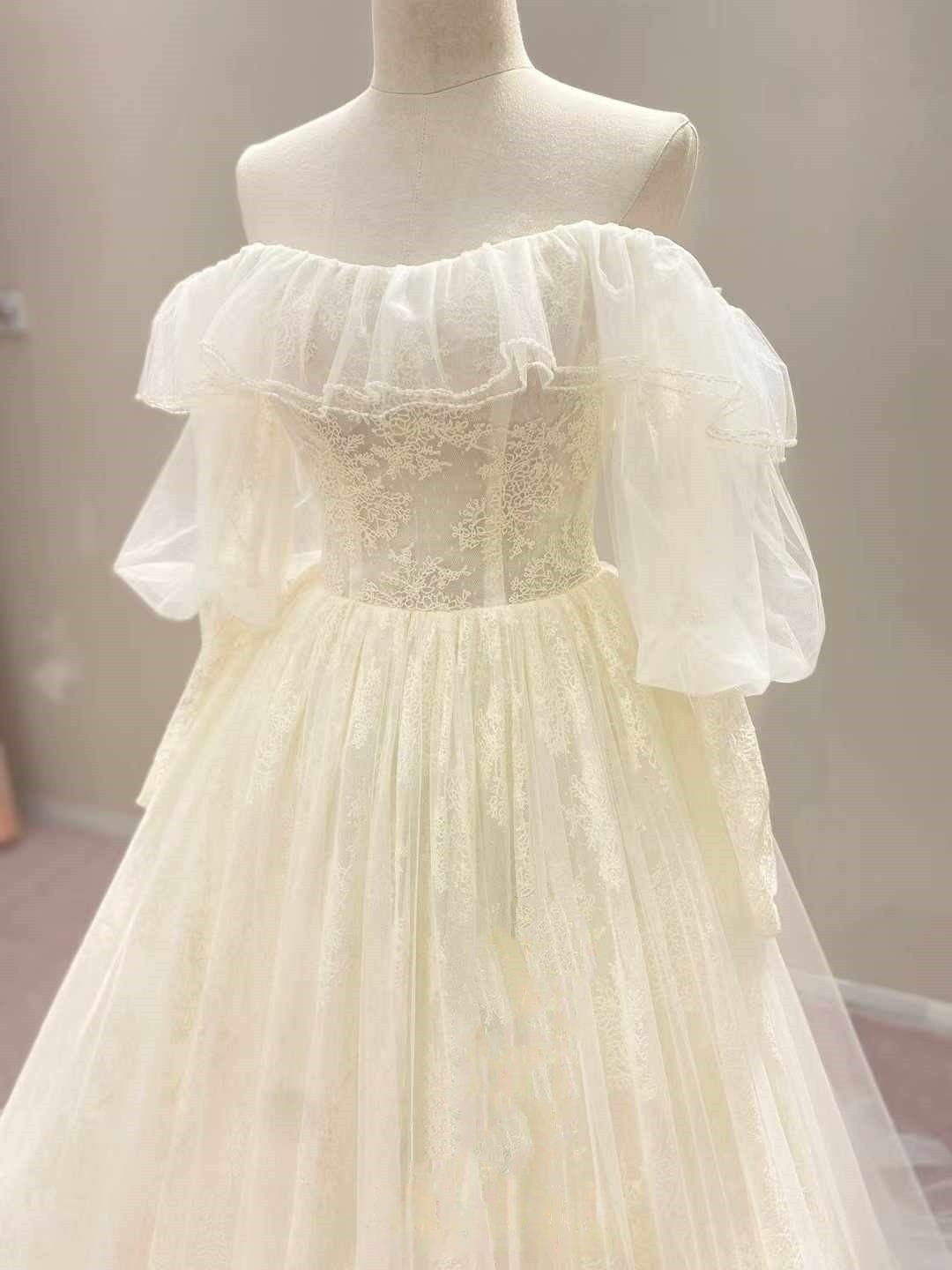 フランス風 ウエディングドレス アンティークなドレス オフショルダー 贅沢な小花総レース 前撮り