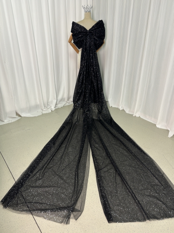 ブラック オフショルダー キラキラグリッターチュール ふっくら柔らかなバックリボン 披露宴/結婚式