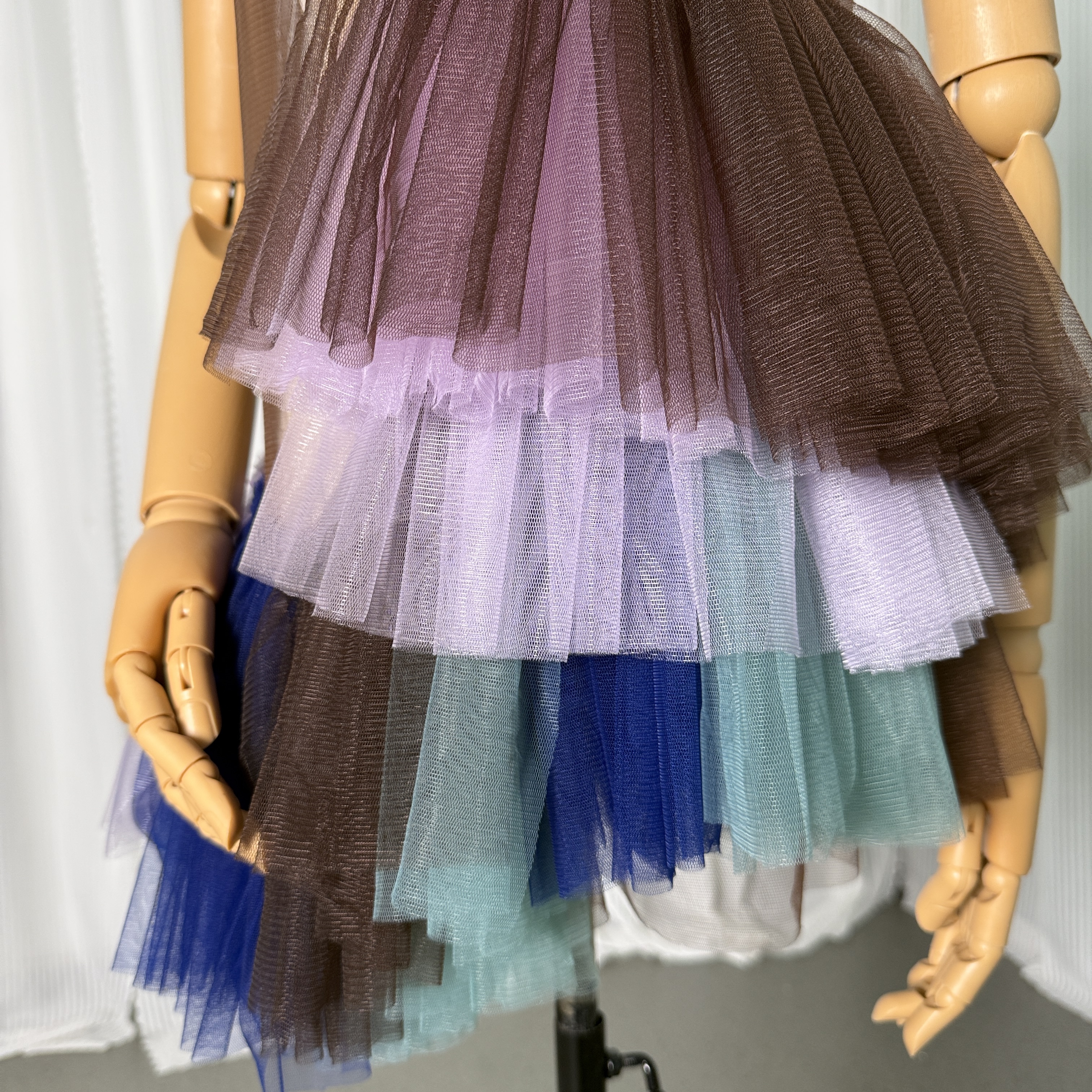 トップス レインボー ノースリーブ 抜群のおしゃれ見え 花嫁 デザイン感 绮丽な ウェディングドレス