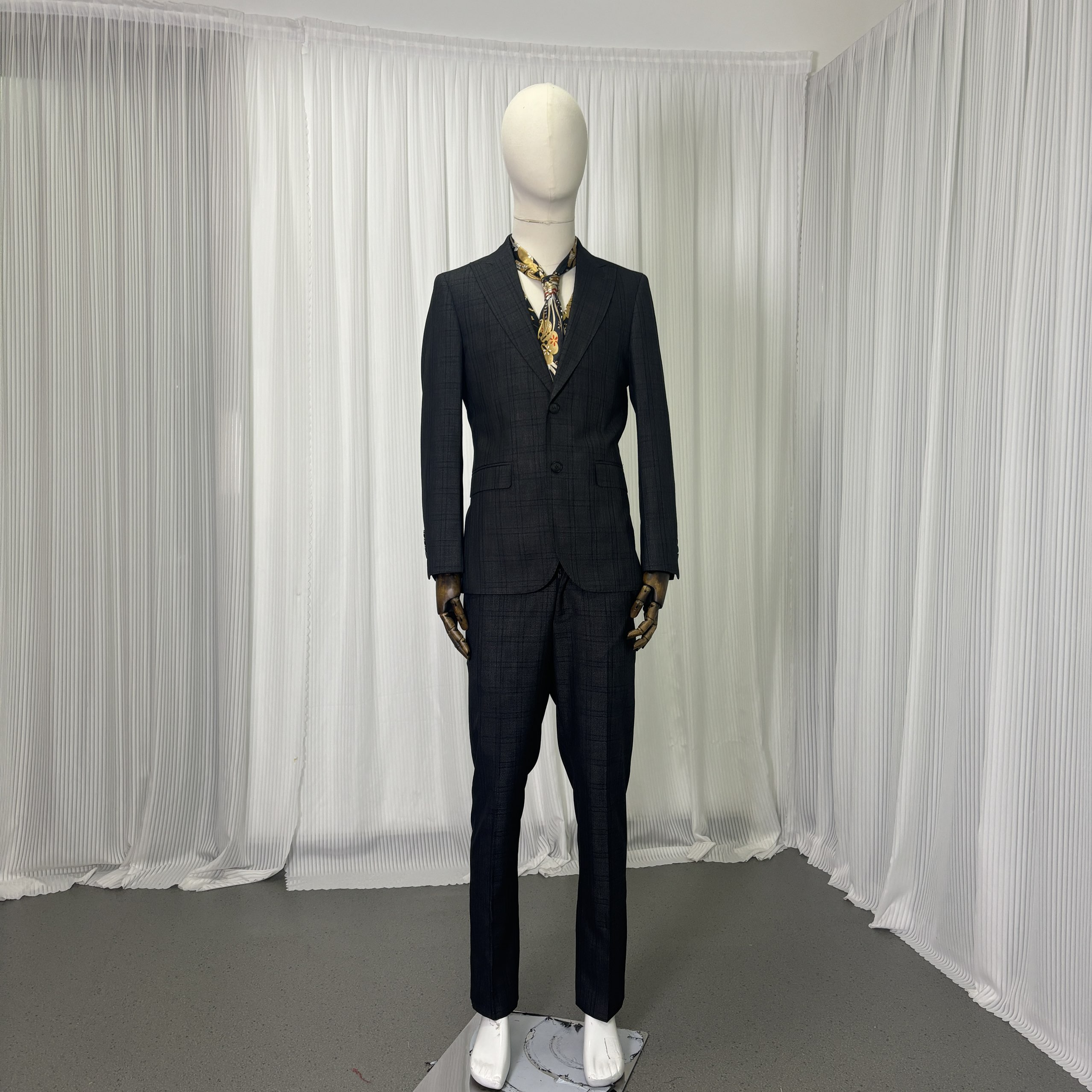 実例写真！タキシード ブラック ジャケット、ベスト、パンツの3点セット ネックタイ 新郎衣装