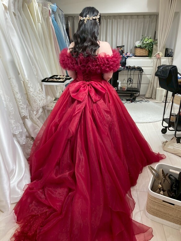 実例写真！取り外しオフショルダーのみ ワインレッド ソフトチュール 編み上げ 花嫁