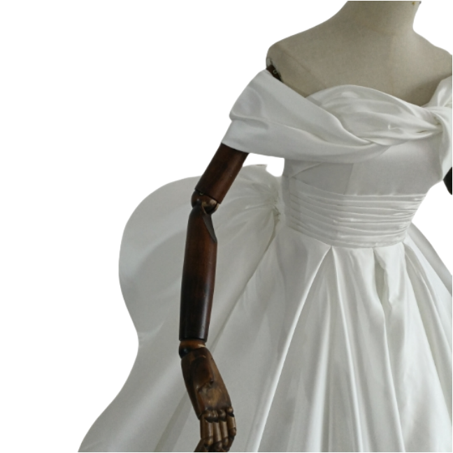 ウエディングドレス デザイン感 プリンセスライン オフショルダー 豪華なバックリボン 結婚式