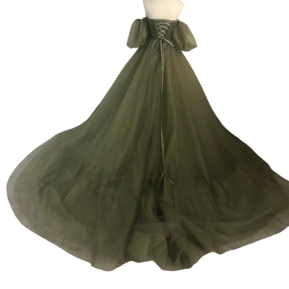 カラードレス グリーン チュールスカート ベアトップ パフスリーブ 編み上げ 前撮り