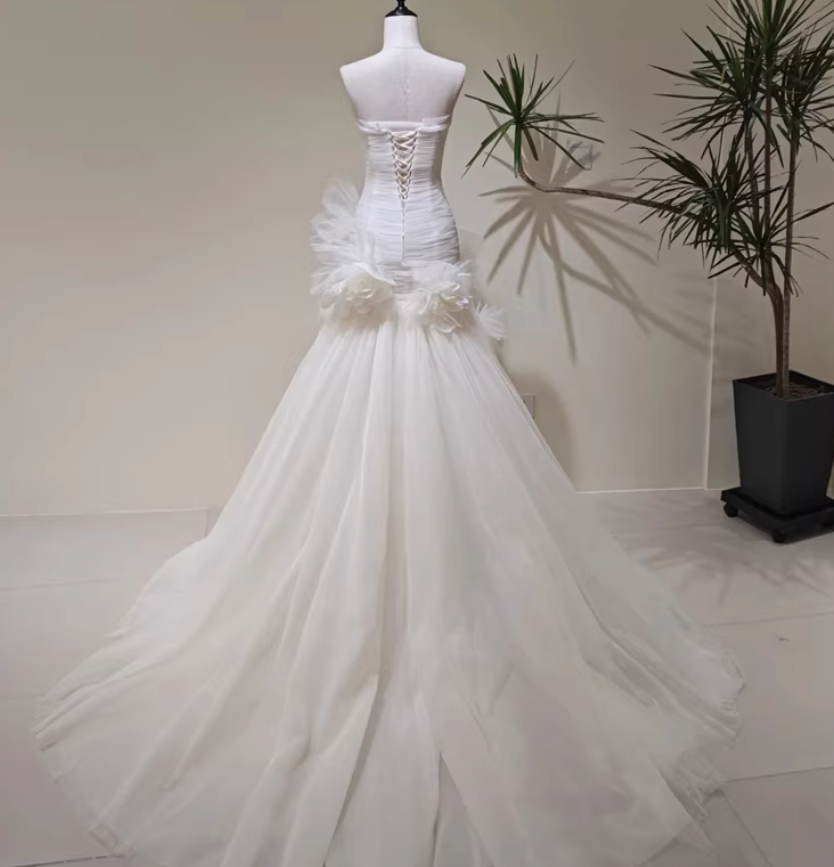 フランス風 ウェディングドレス ベアトップ 3D立体花レース刺繍 マーメイドライン 編み上げ 結婚式