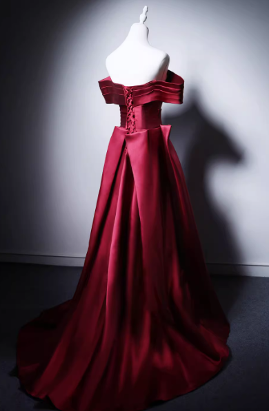 カラードレス ボルドー色 オフショルダー 光沢サテン リボン エレガント ミニトレーン 発表会