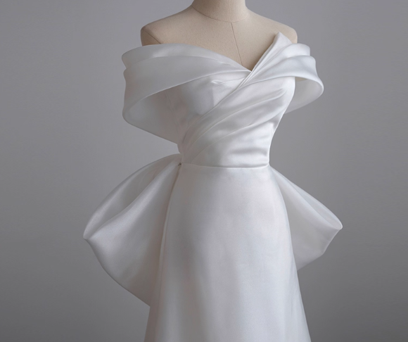 フランス風 ウェディングドレス オフショルダー 細見えシルエット ふっくら柔らかなバックリボン 結婚式