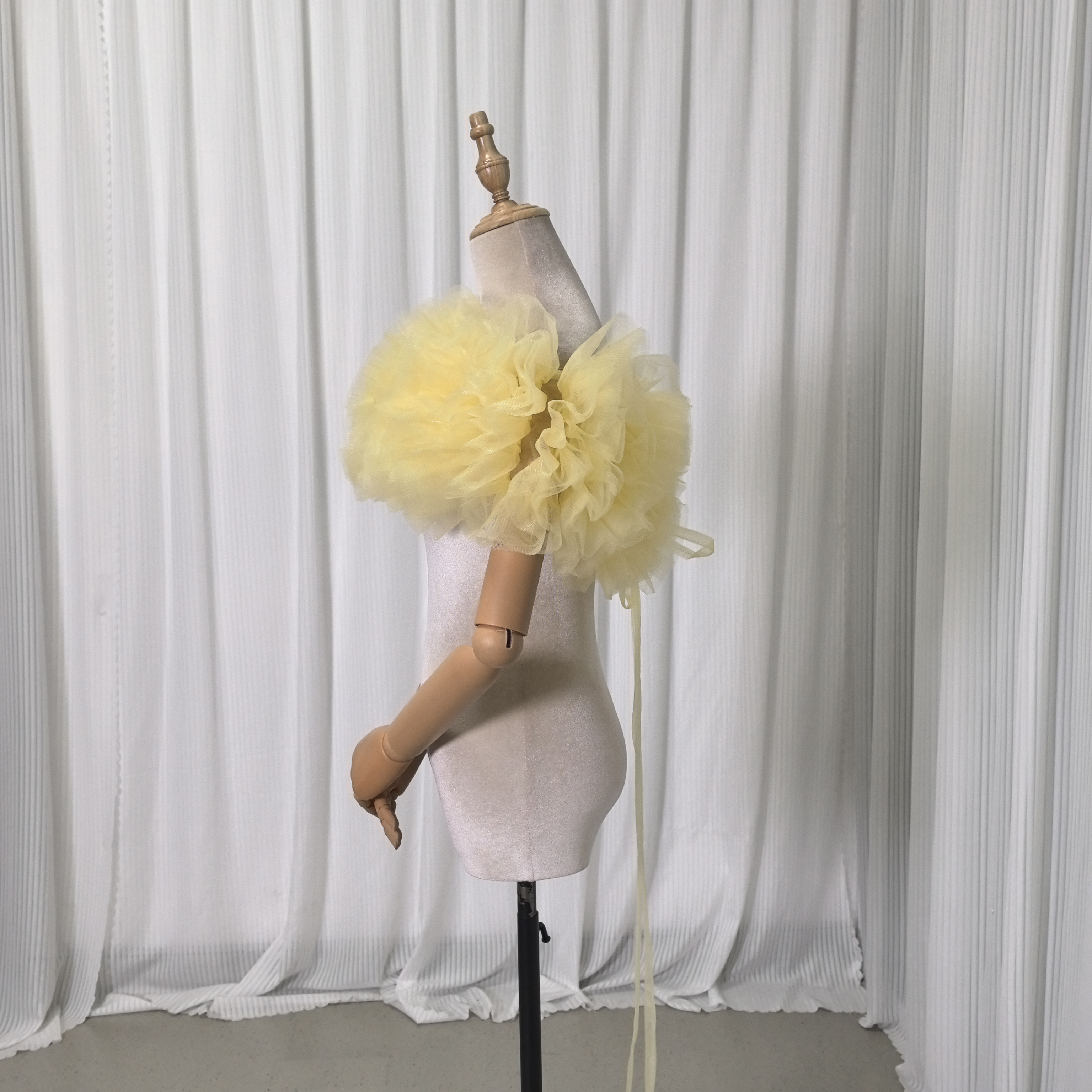 取り外しオフショルダー イエロー ラッフルフリル 編み上げ 結婚式 花嫁 可愛い