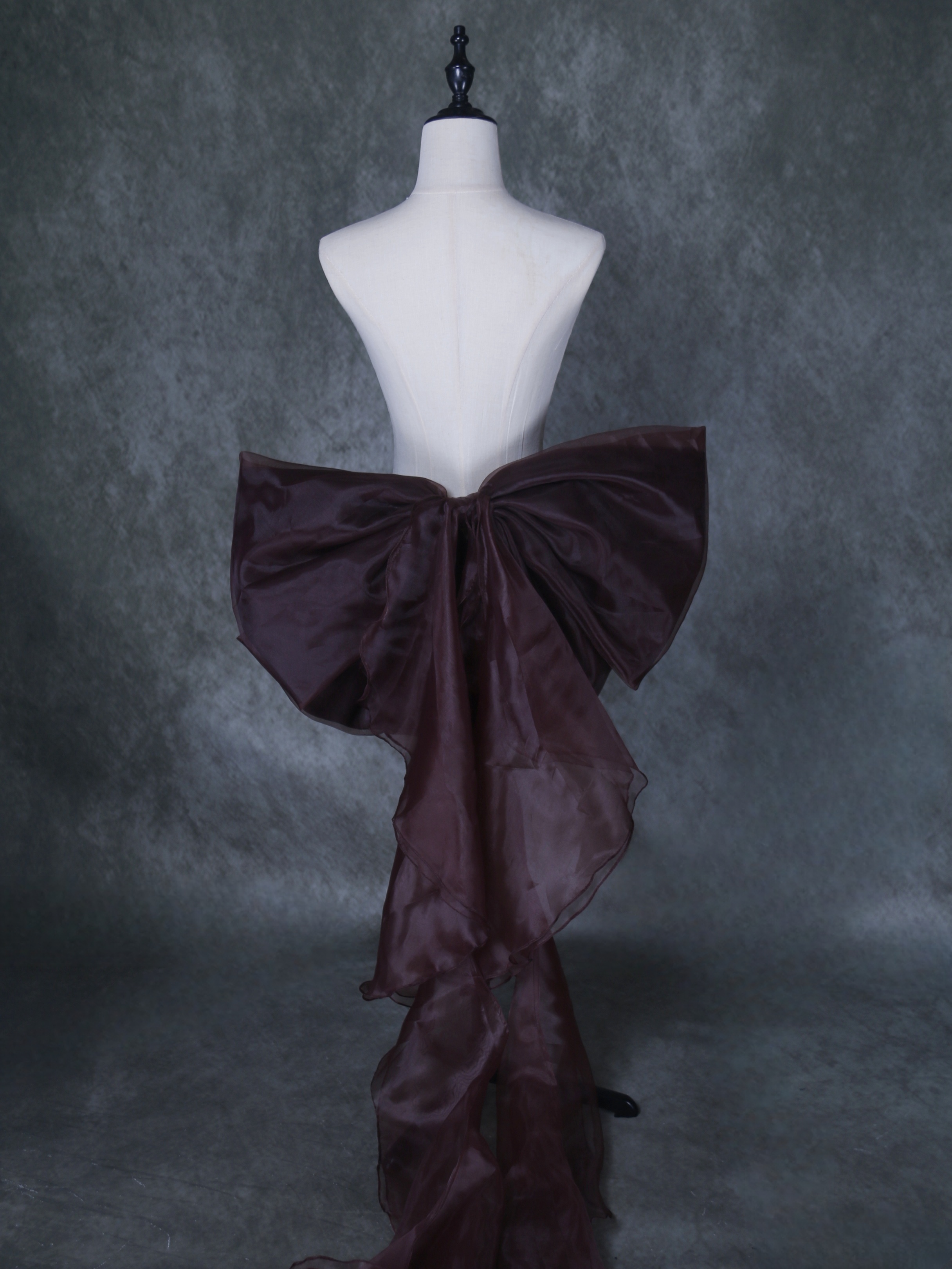 可愛い レッドブラウン パーティードレス ふっくら柔らかなバックリボン 前撮り