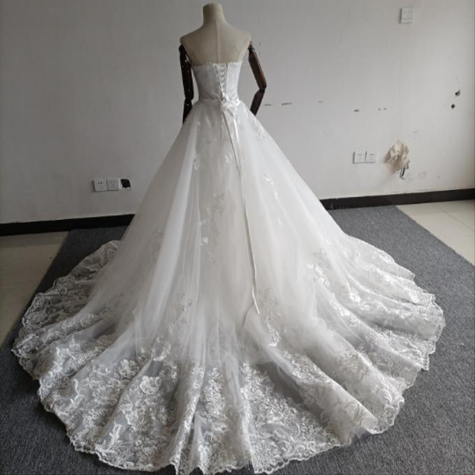 実例写真！2ways ウェディングドレス ベアトップ オーバースカート マーメイドライン 流れる透け花レース 花嫁 前撮り